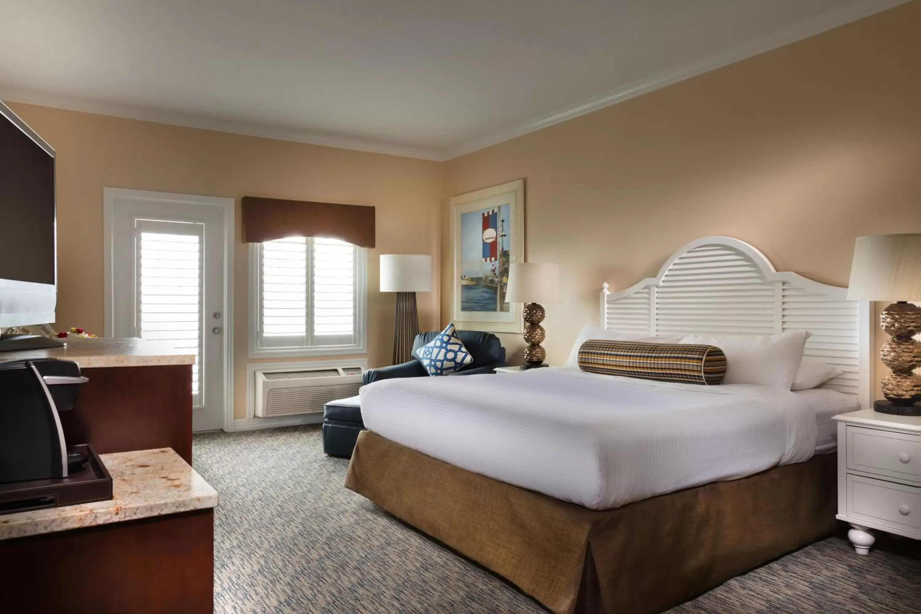 Bedroom in Boardwalk Inn