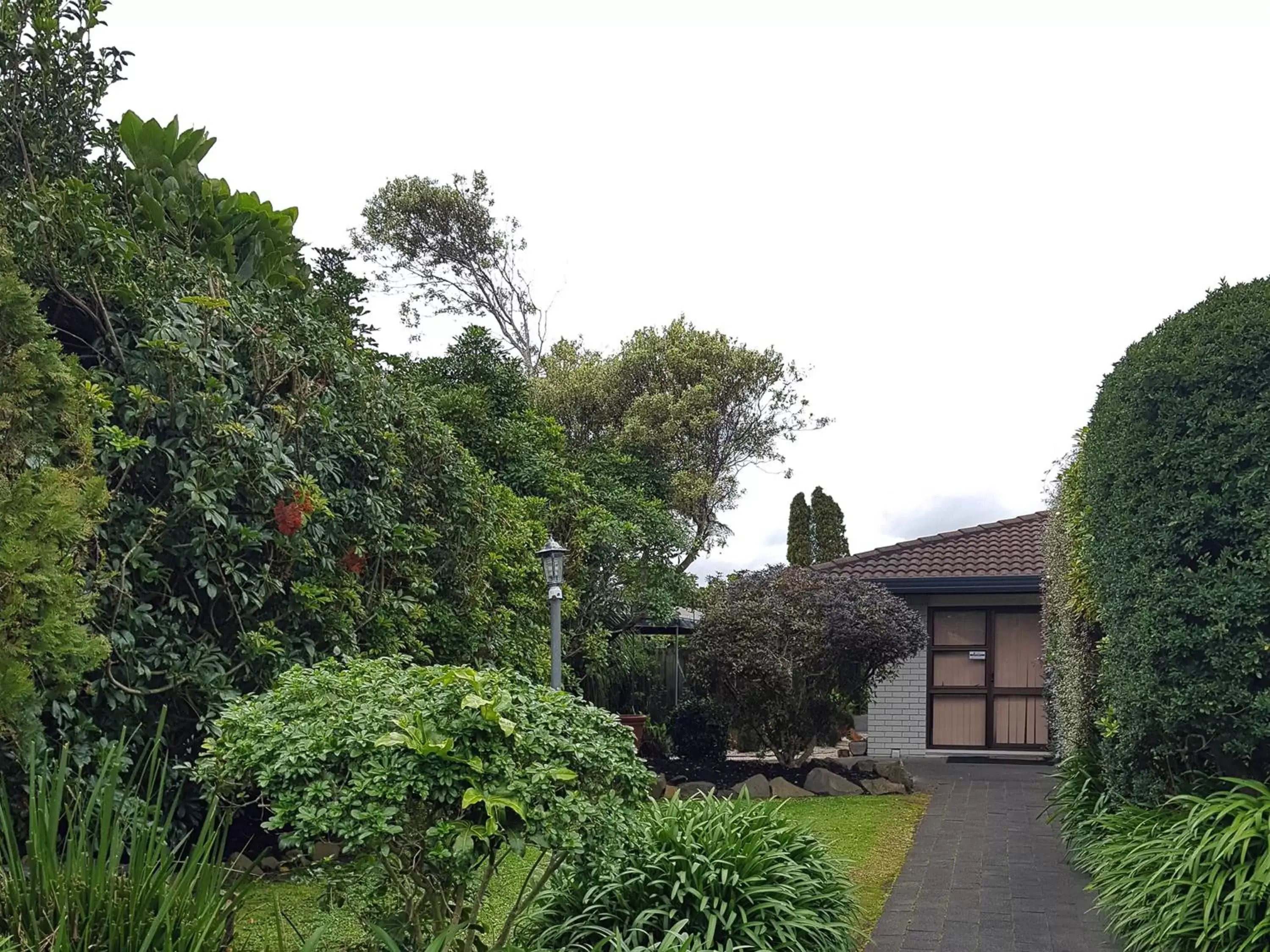 Garden in Airport Garden Inn Hotel & Conference Centre