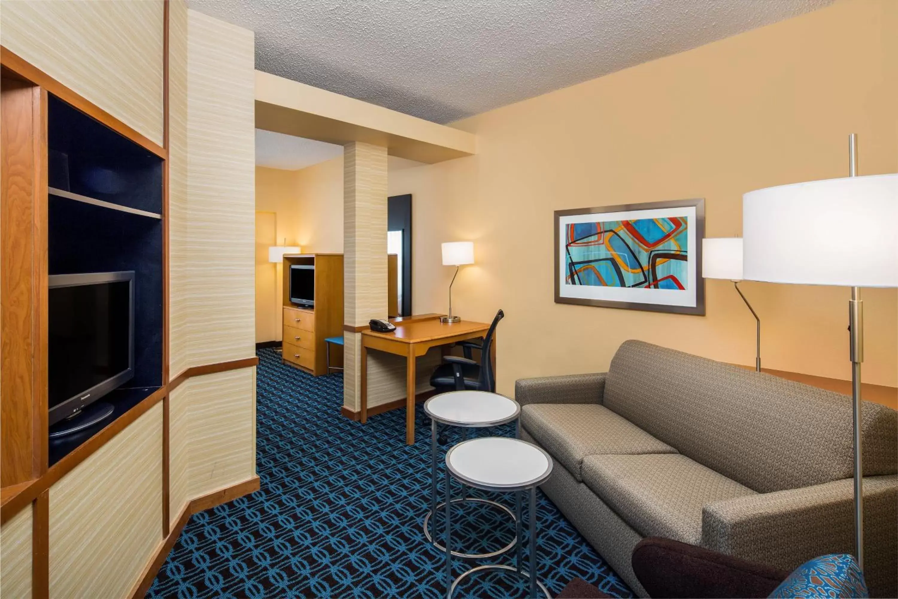 Living room, Seating Area in Fairfield Inn & Suites by Marriott San Antonio Airport/North Star Mall