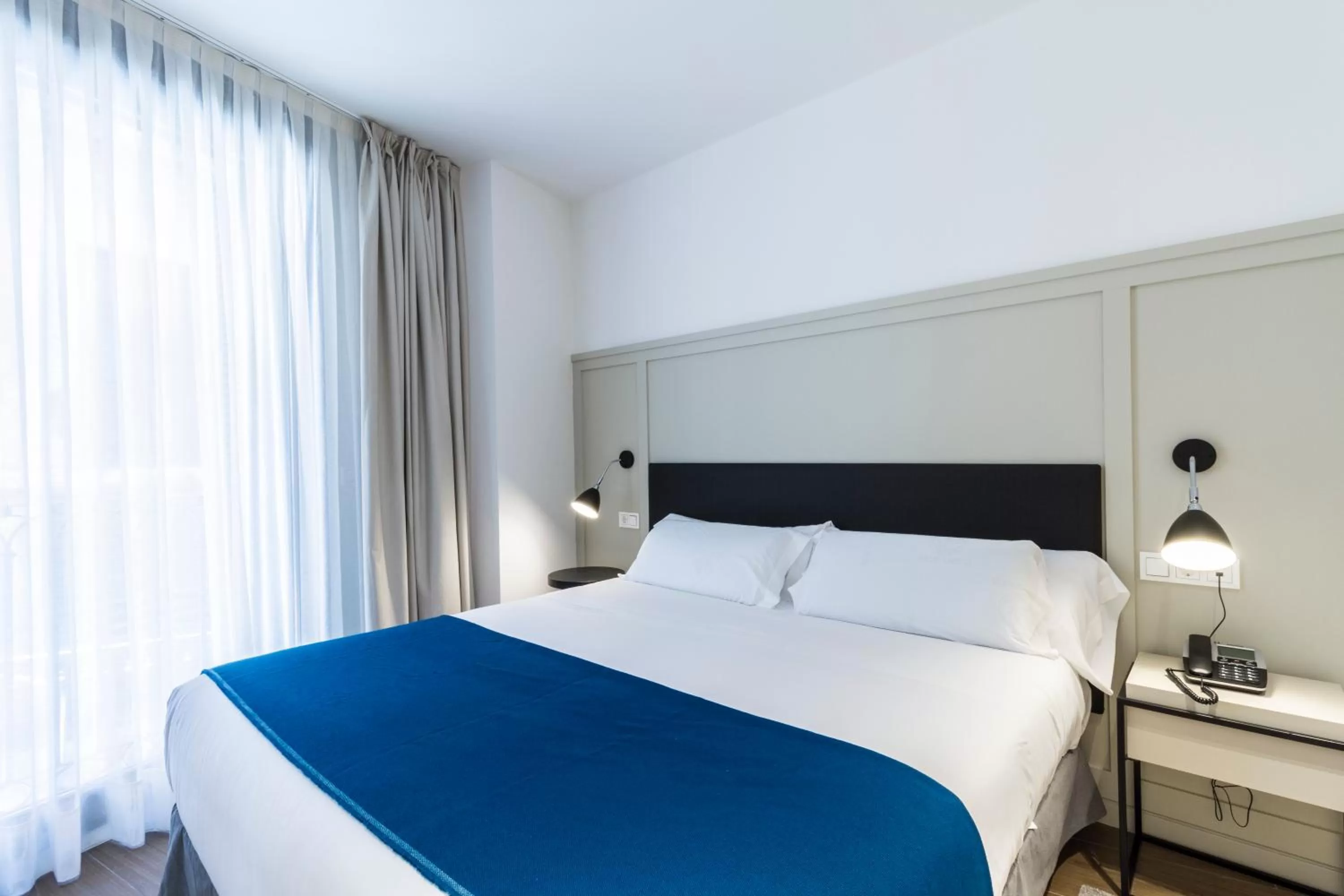 Bed in Hotel SANSEbay