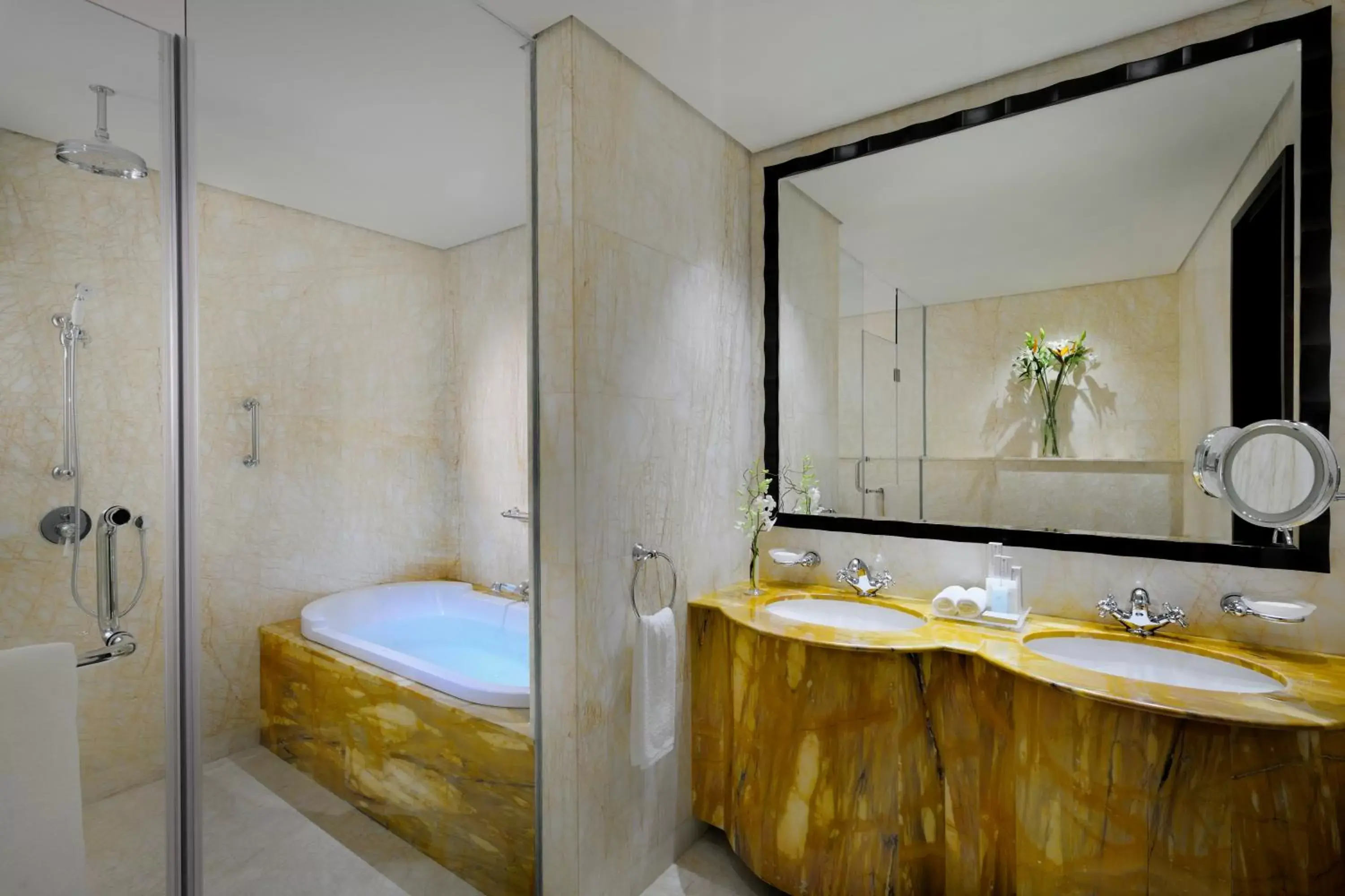 Bathroom in Crowne Plaza - Dubai Jumeirah, an IHG Hotel