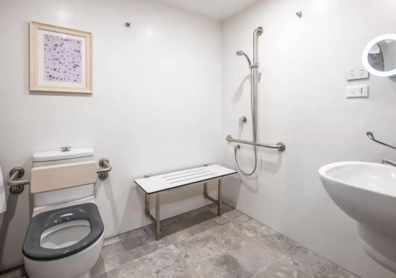 Bathroom in Crowne Plaza Sydney Coogee Beach, an IHG Hotel