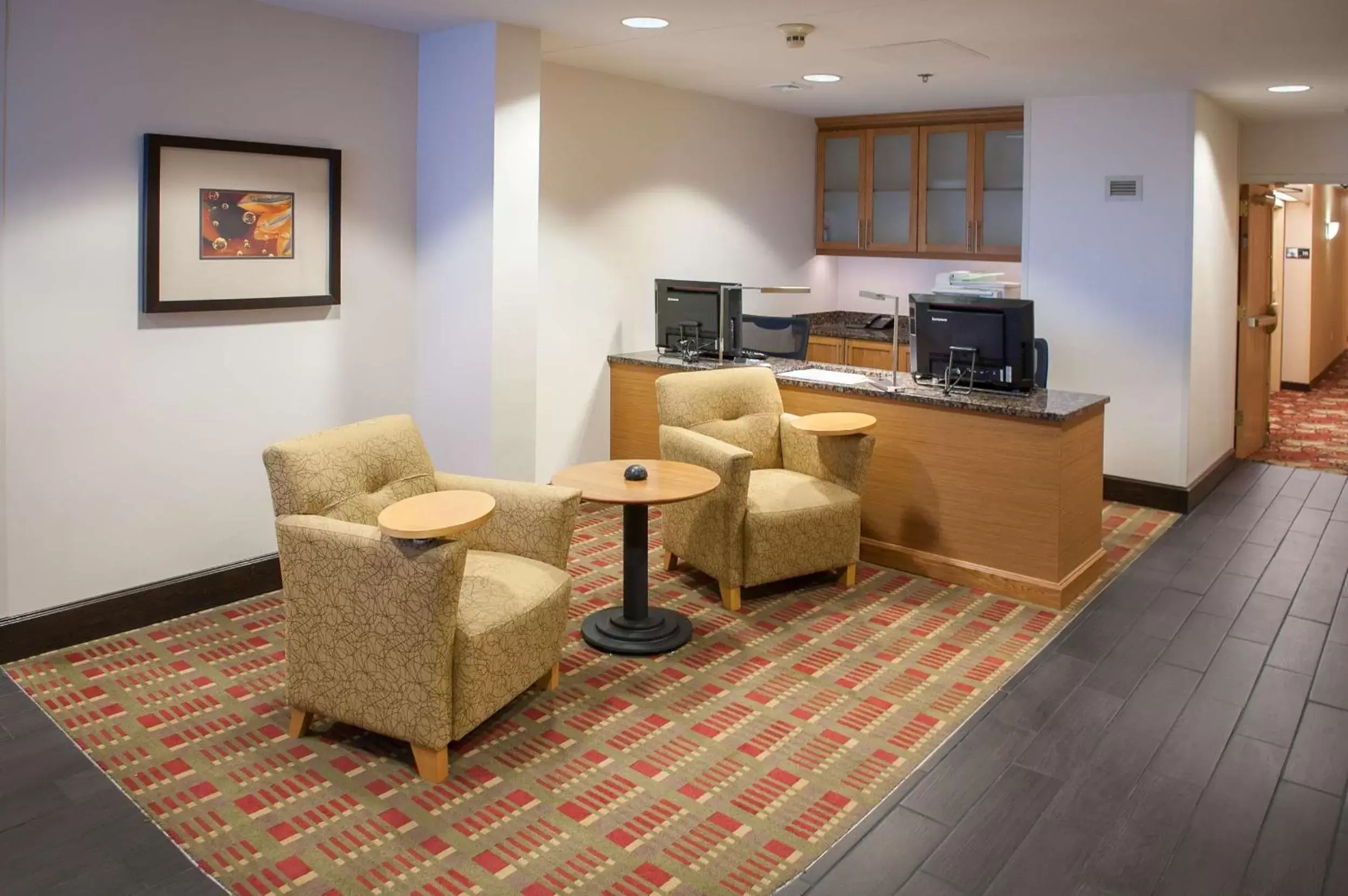 Business facilities, Seating Area in Hampton Inn Pensacola-Airport