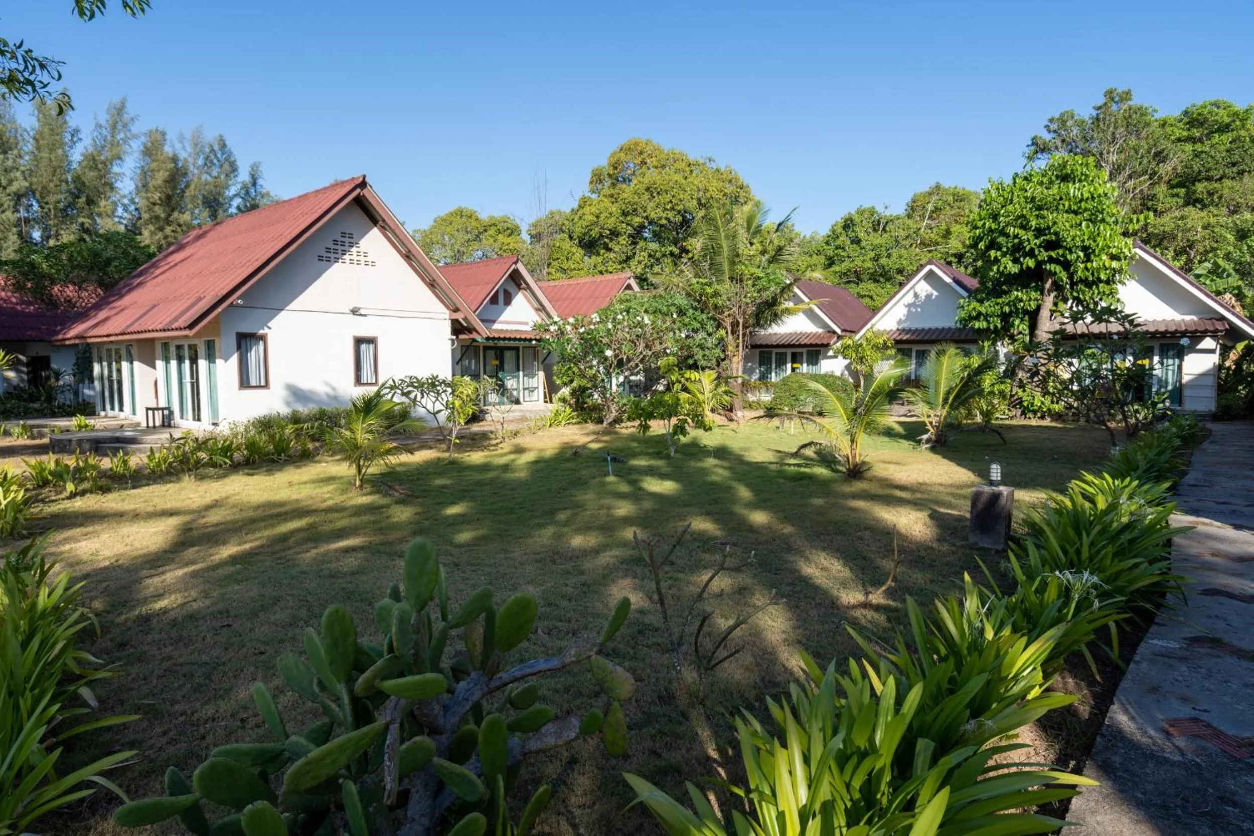 Property building in Gooddays Lanta Beach Resort SHA