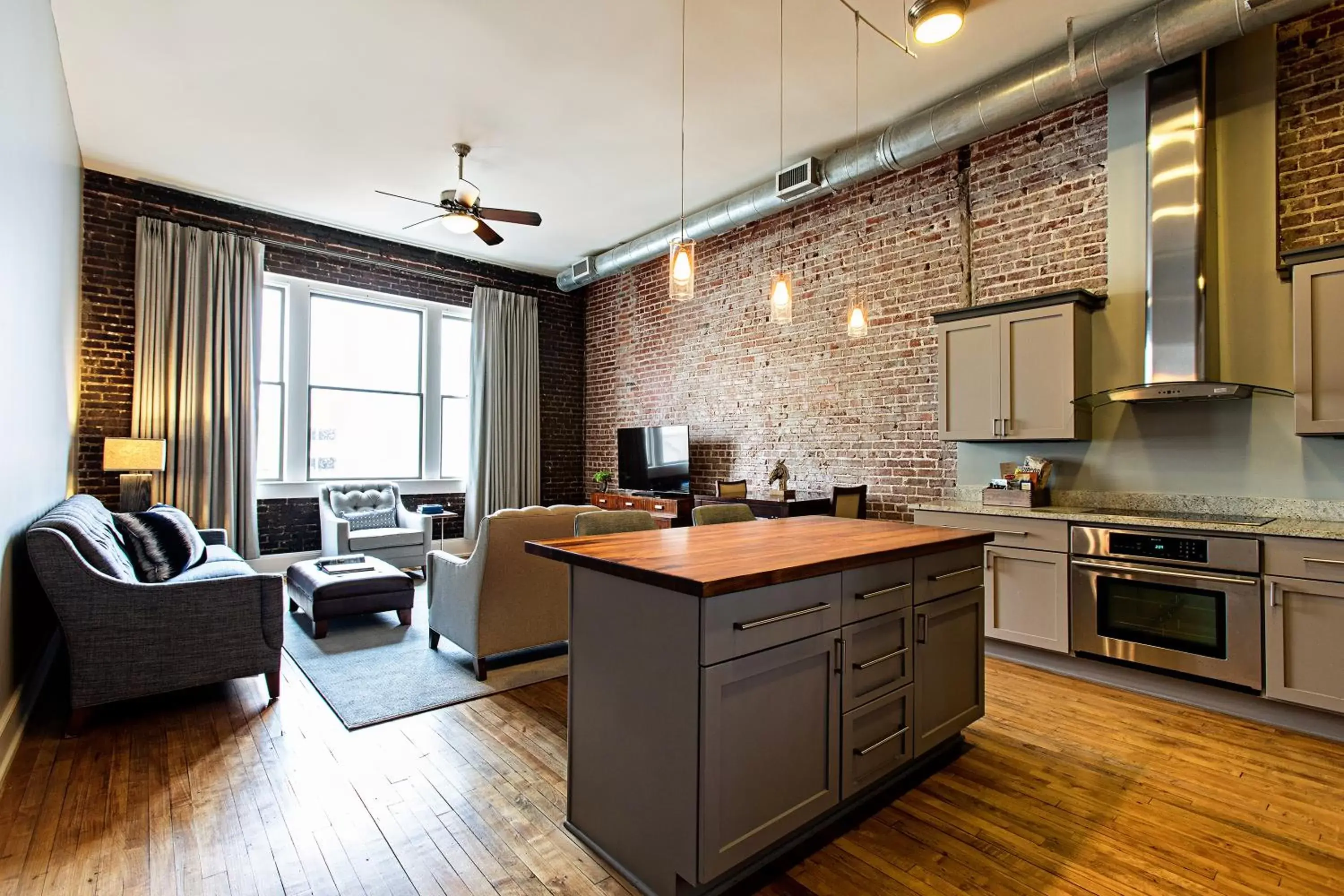 Kitchen or kitchenette, Kitchen/Kitchenette in The Restoration Hotel