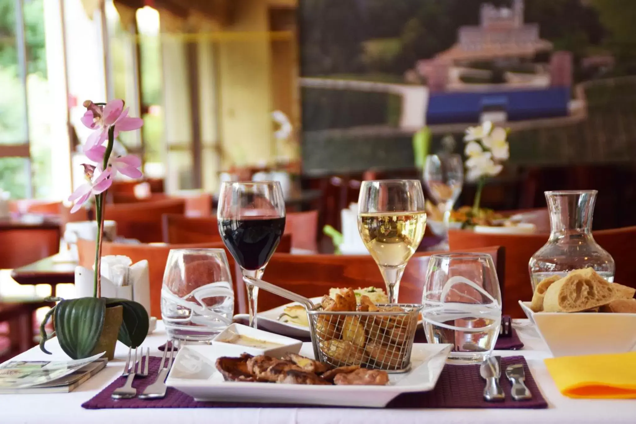 Restaurant/places to eat in Brit Hotel Bordeaux Aéroport - Le Soretel