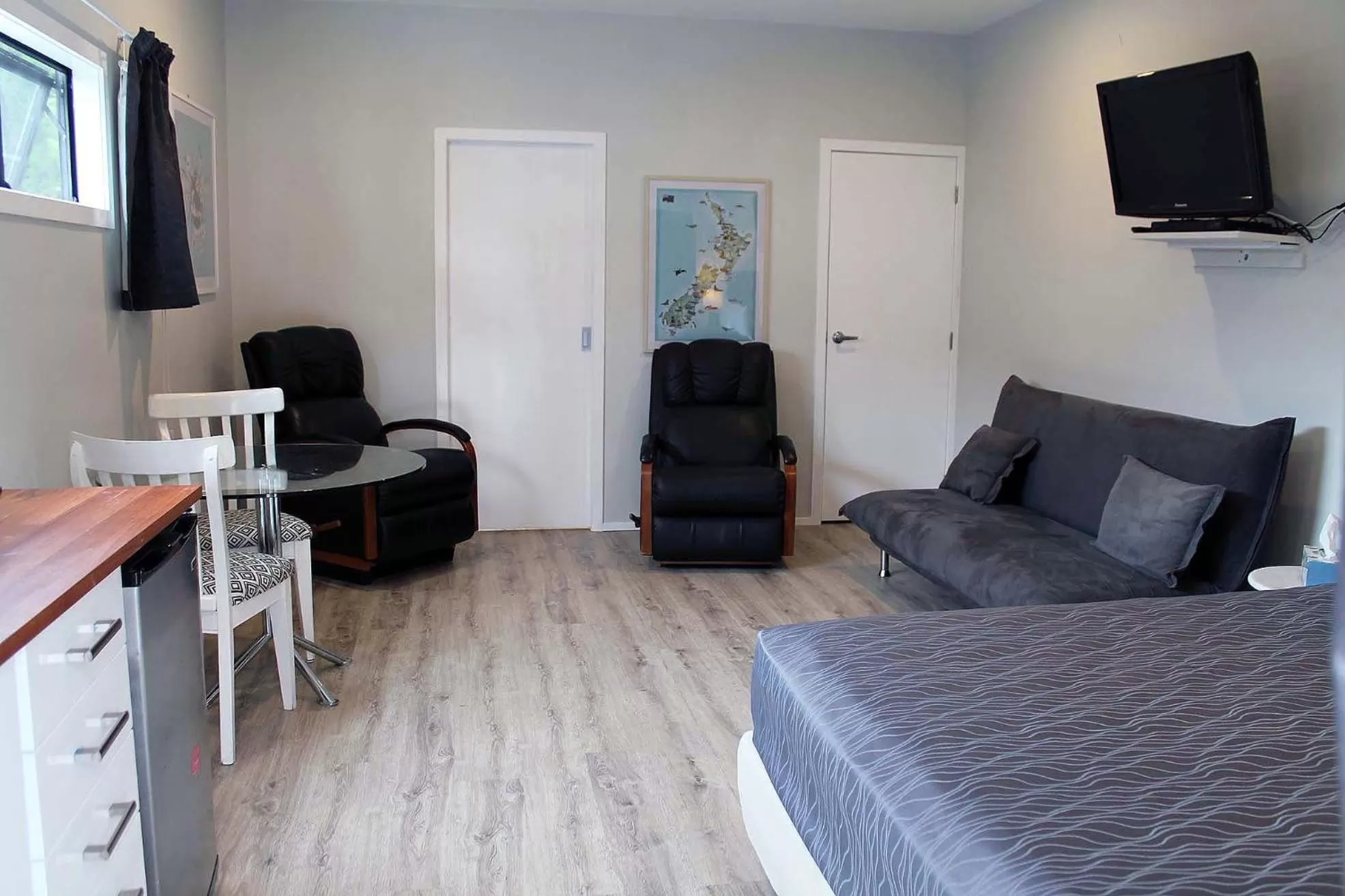 TV and multimedia in Marlborough Wine Country B&B