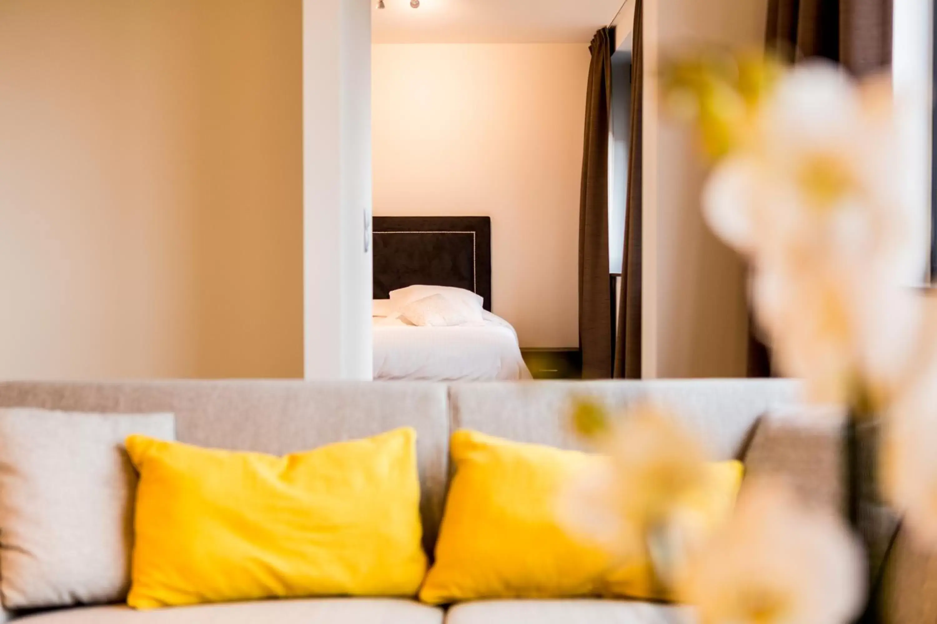 Living room, Bed in Tower Hotel Aalst Living room, Bed in Tower Hotel Aalst