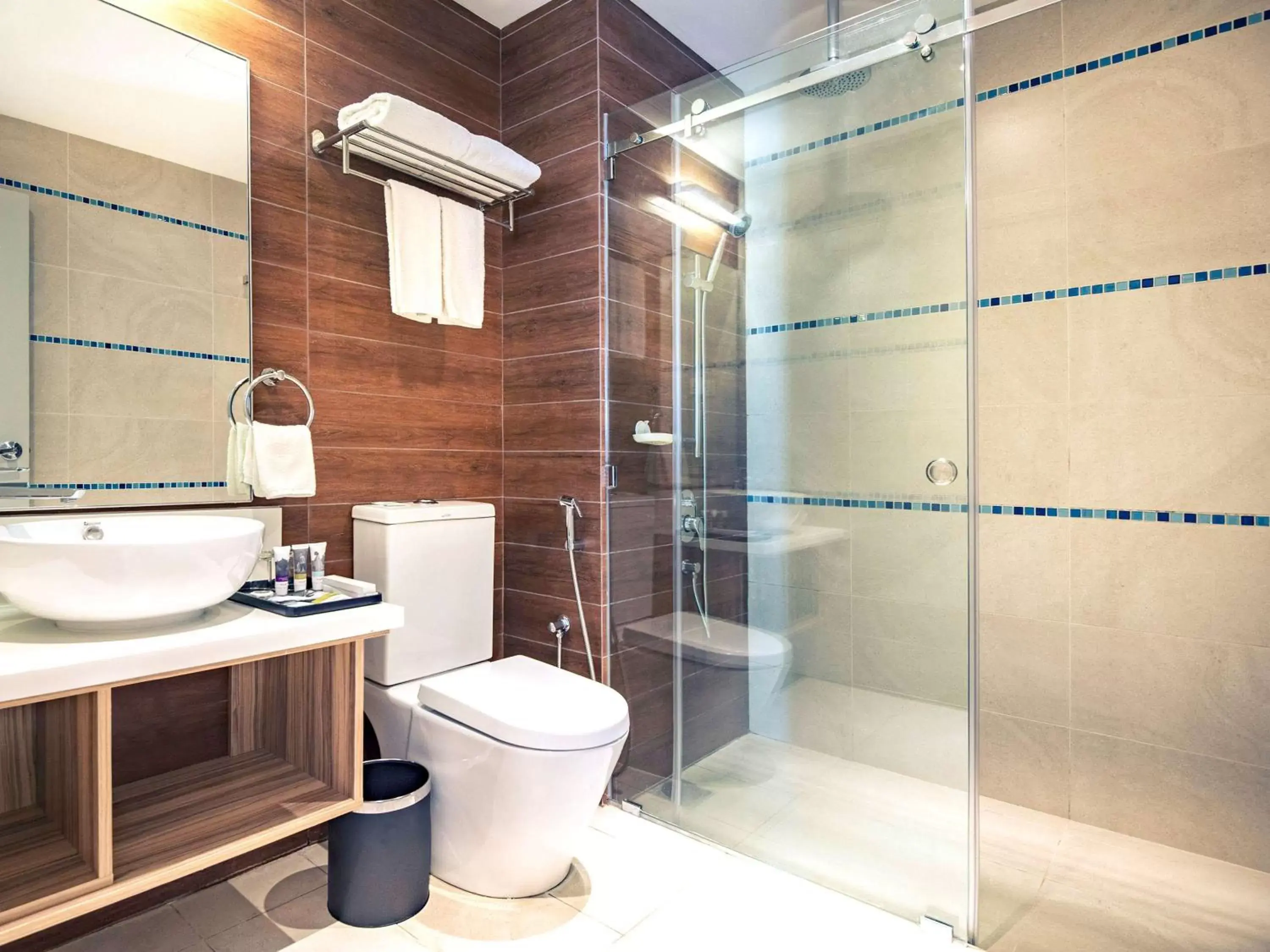 Photo of the whole room, Bathroom in Mercure Kota Kinabalu City Centre