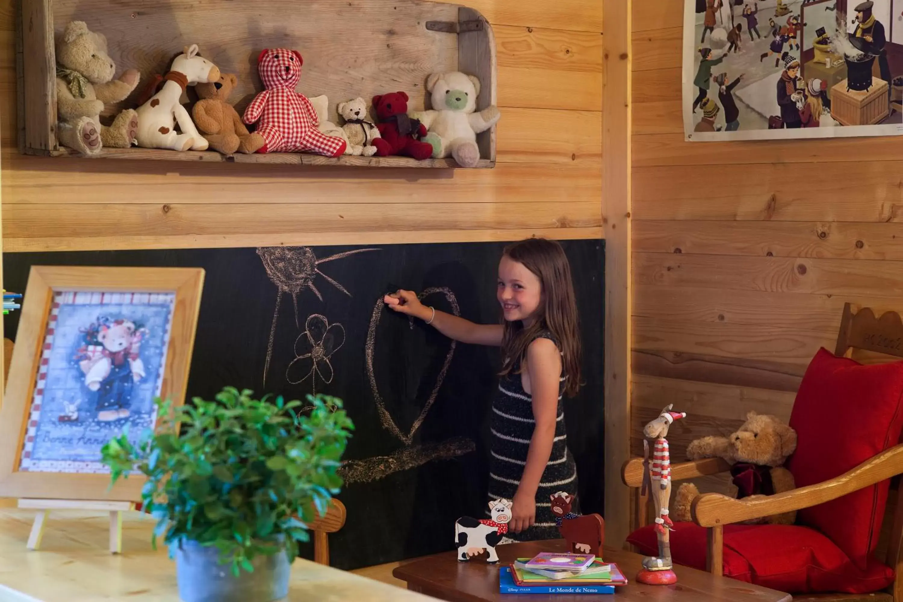 young children in Hôtel Spa Crychar