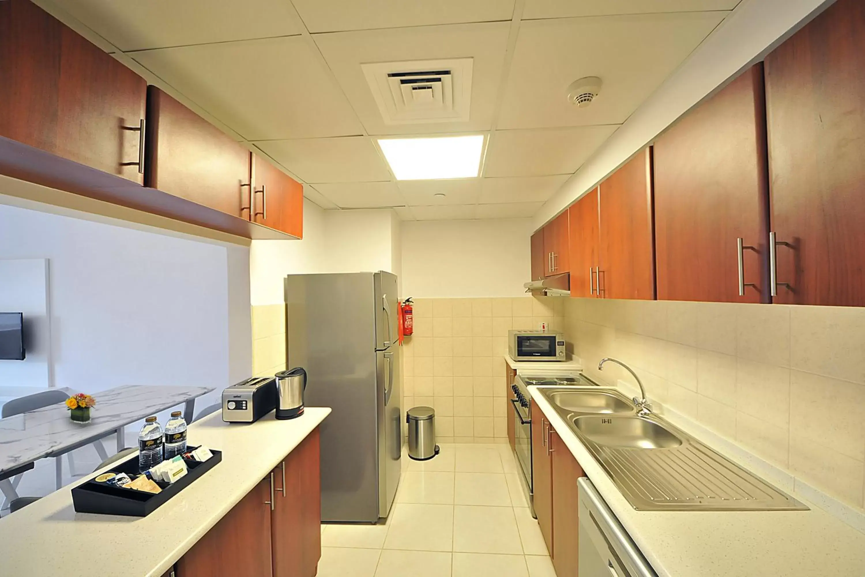 Kitchen or kitchenette, Kitchen/Kitchenette in Jannah Hotel Apartments & Villas