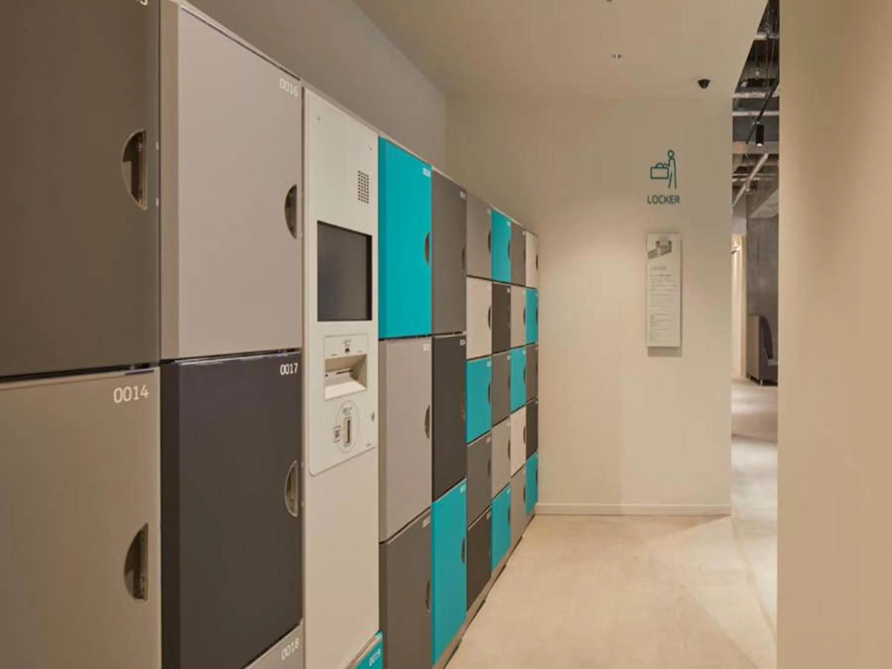 microwave in Prince Smart Inn Atami