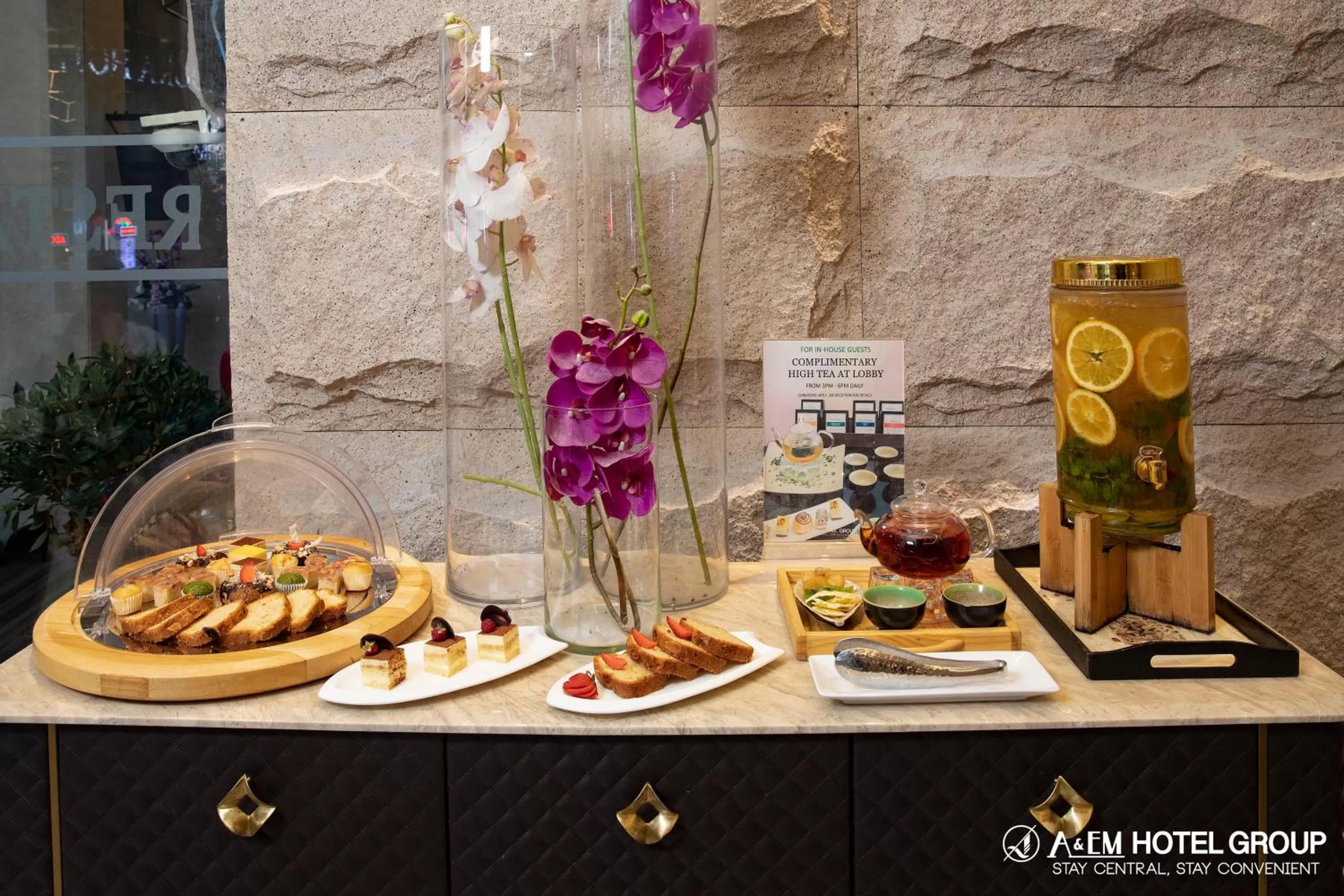 Food and drinks in A&EM Saigon Hotel