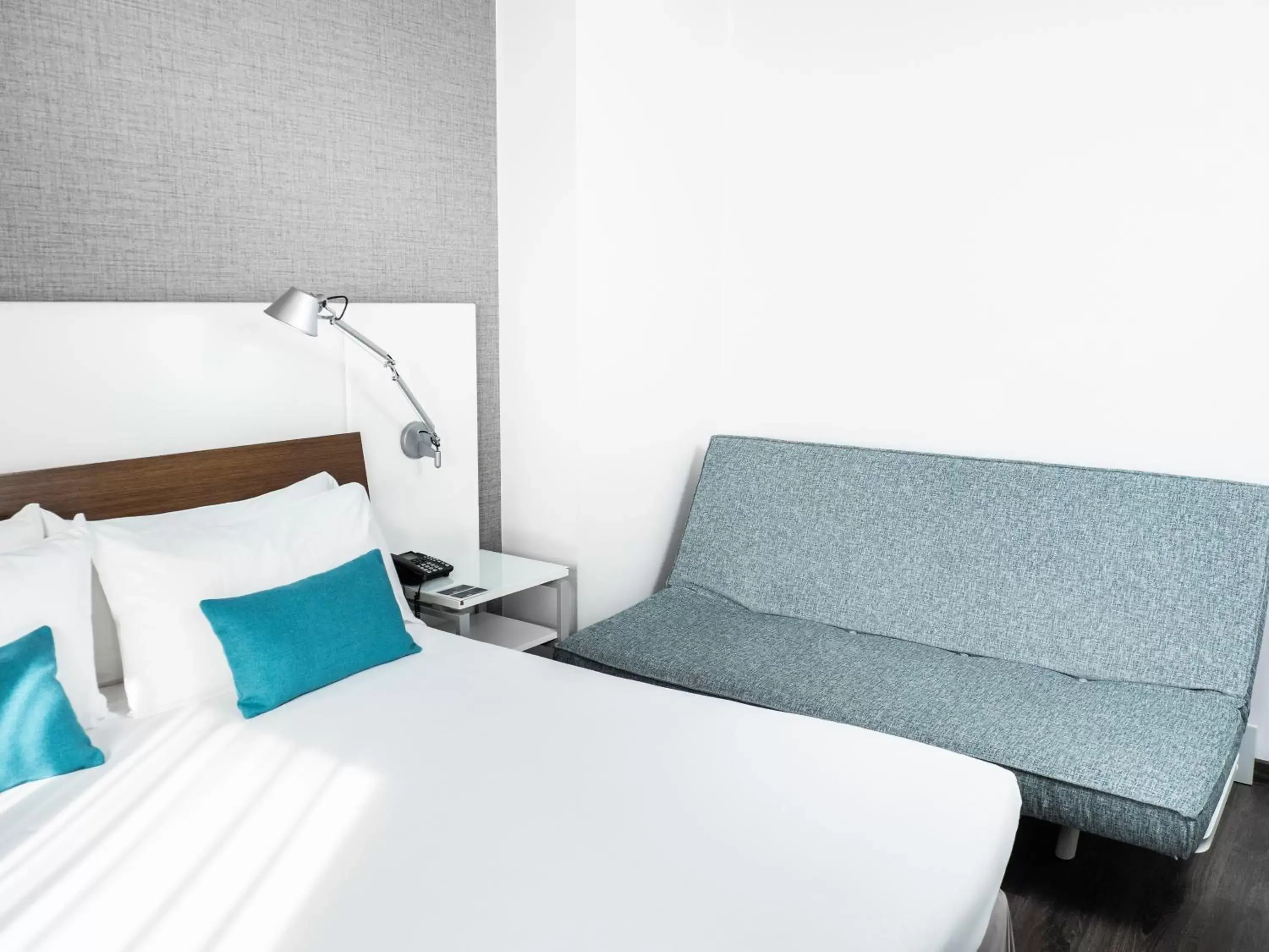 Bed in Ibis Styles A Coruna