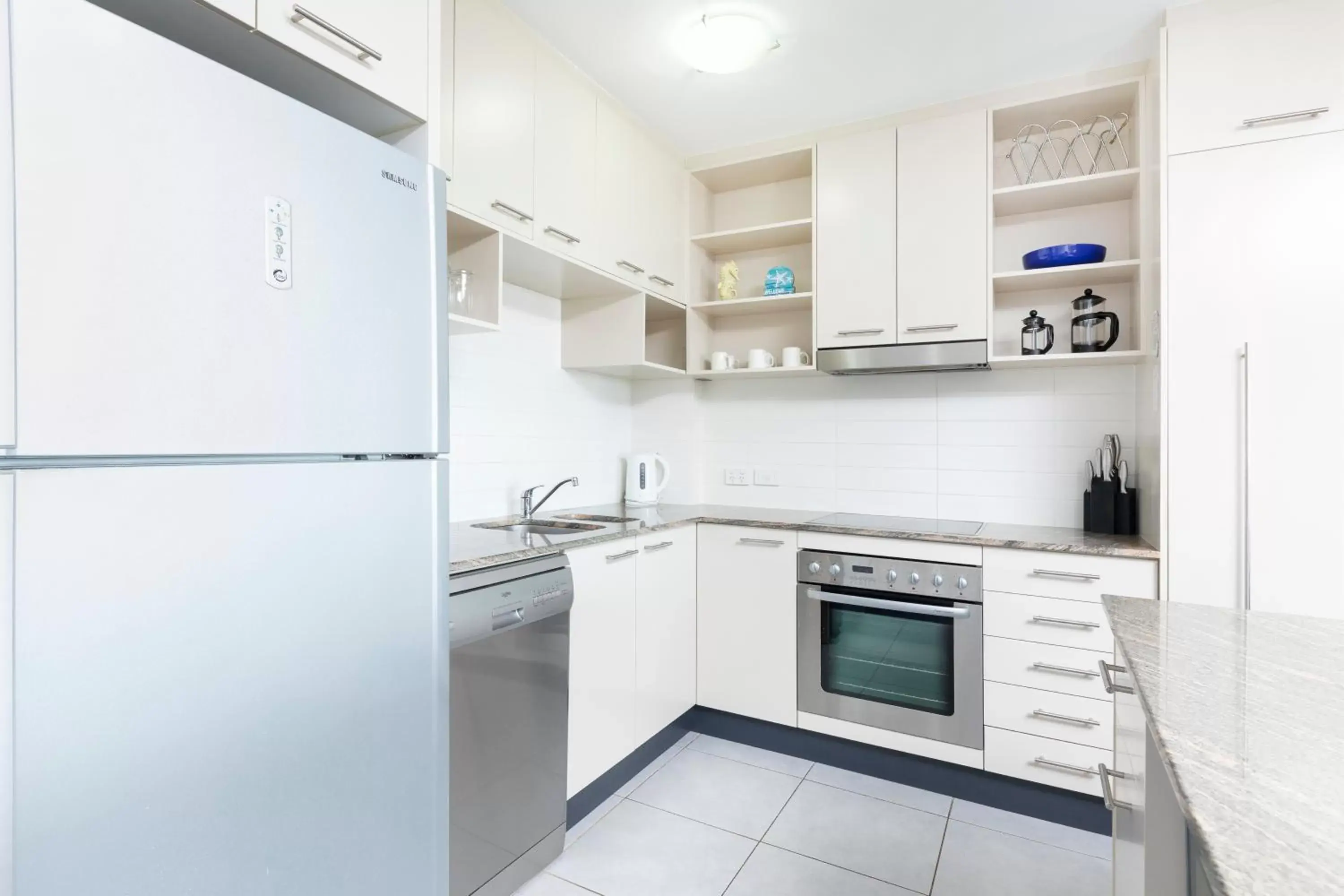 Kitchen or kitchenette, Kitchen/Kitchenette in Sevan Apartments Forster