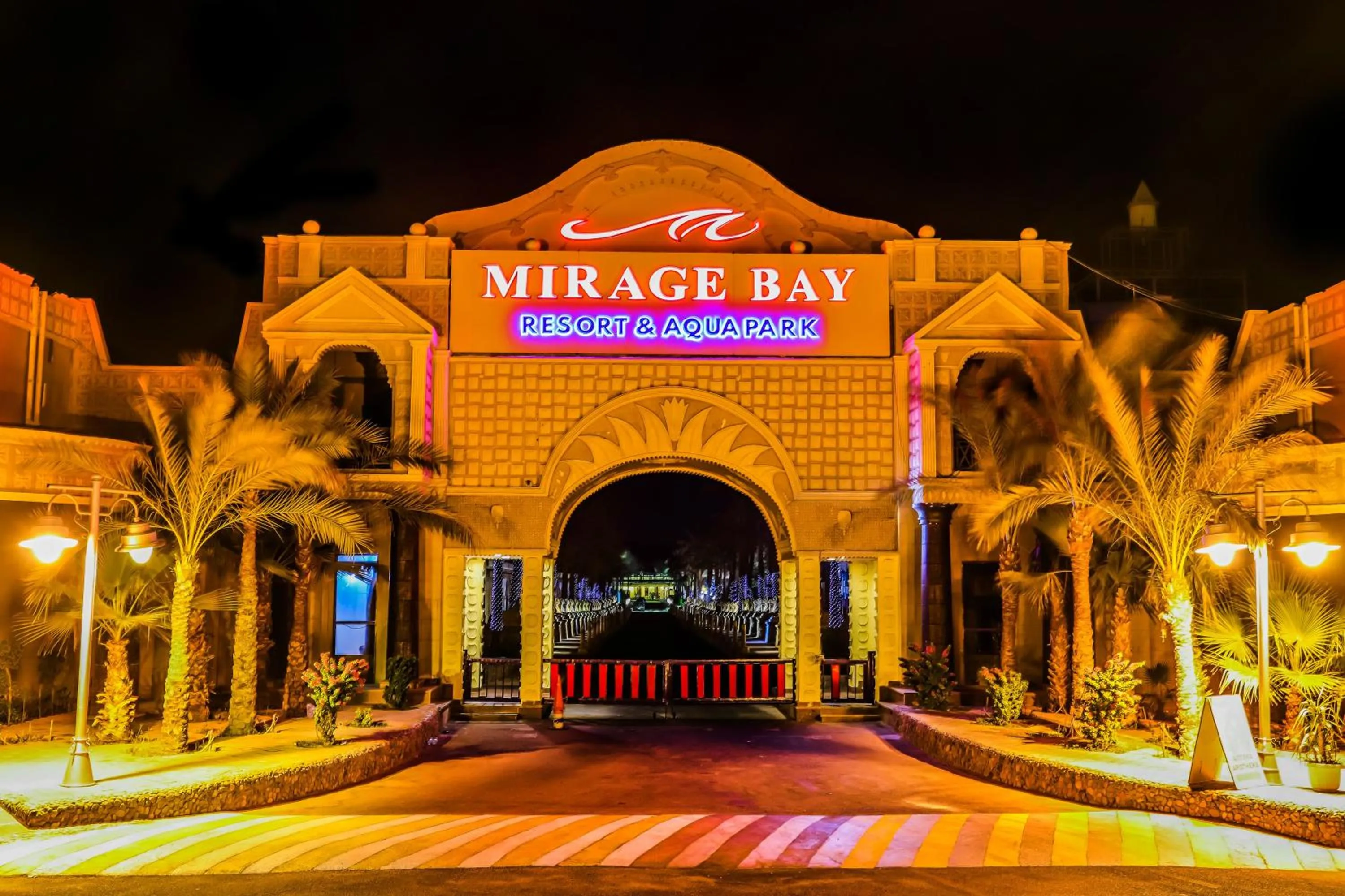 Property building in Mirage Bay Resort & Aqua Park