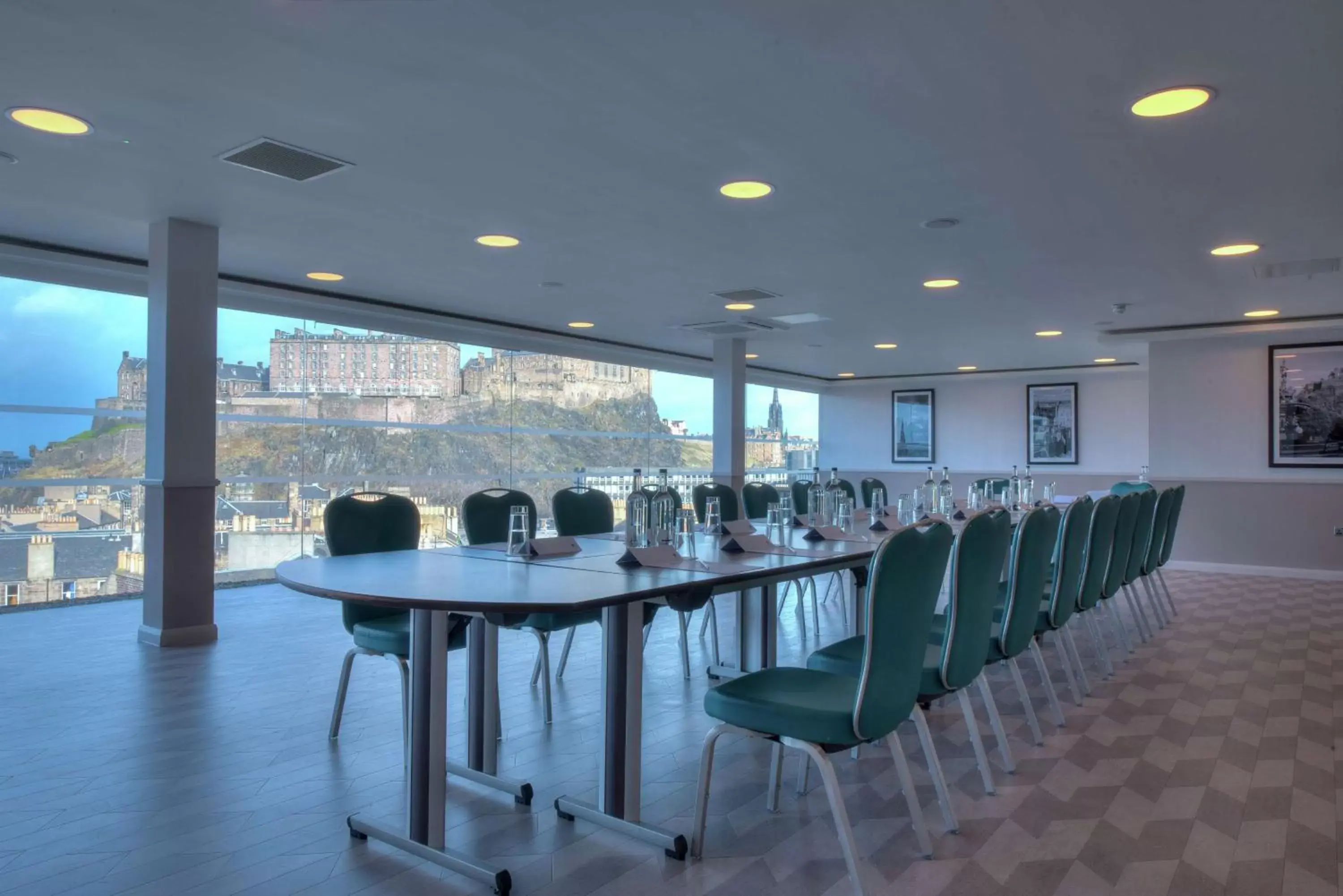 Meeting/conference room in Doubletree by Hilton Edinburgh City Centre