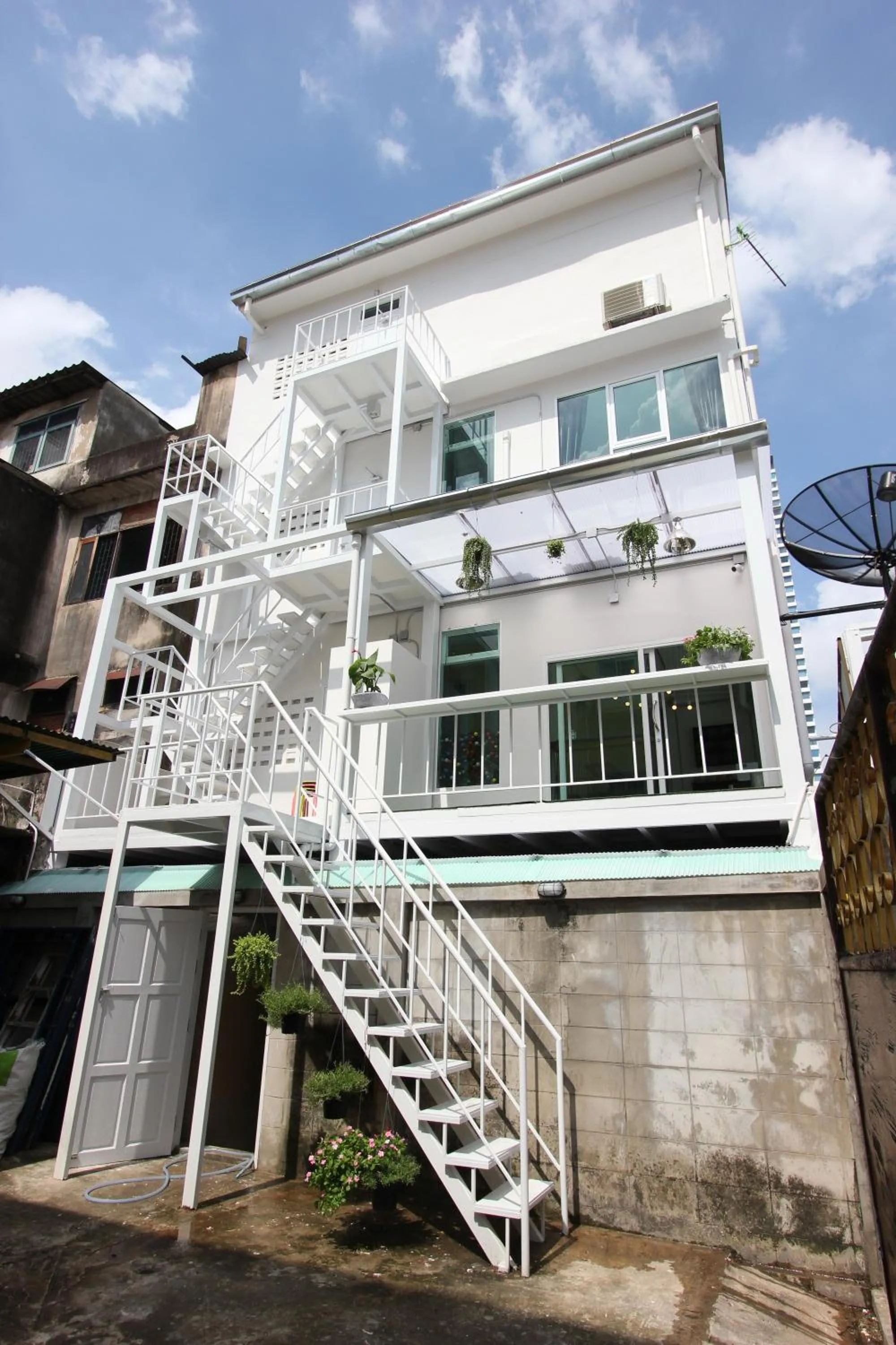 Property building in Diff Hostel