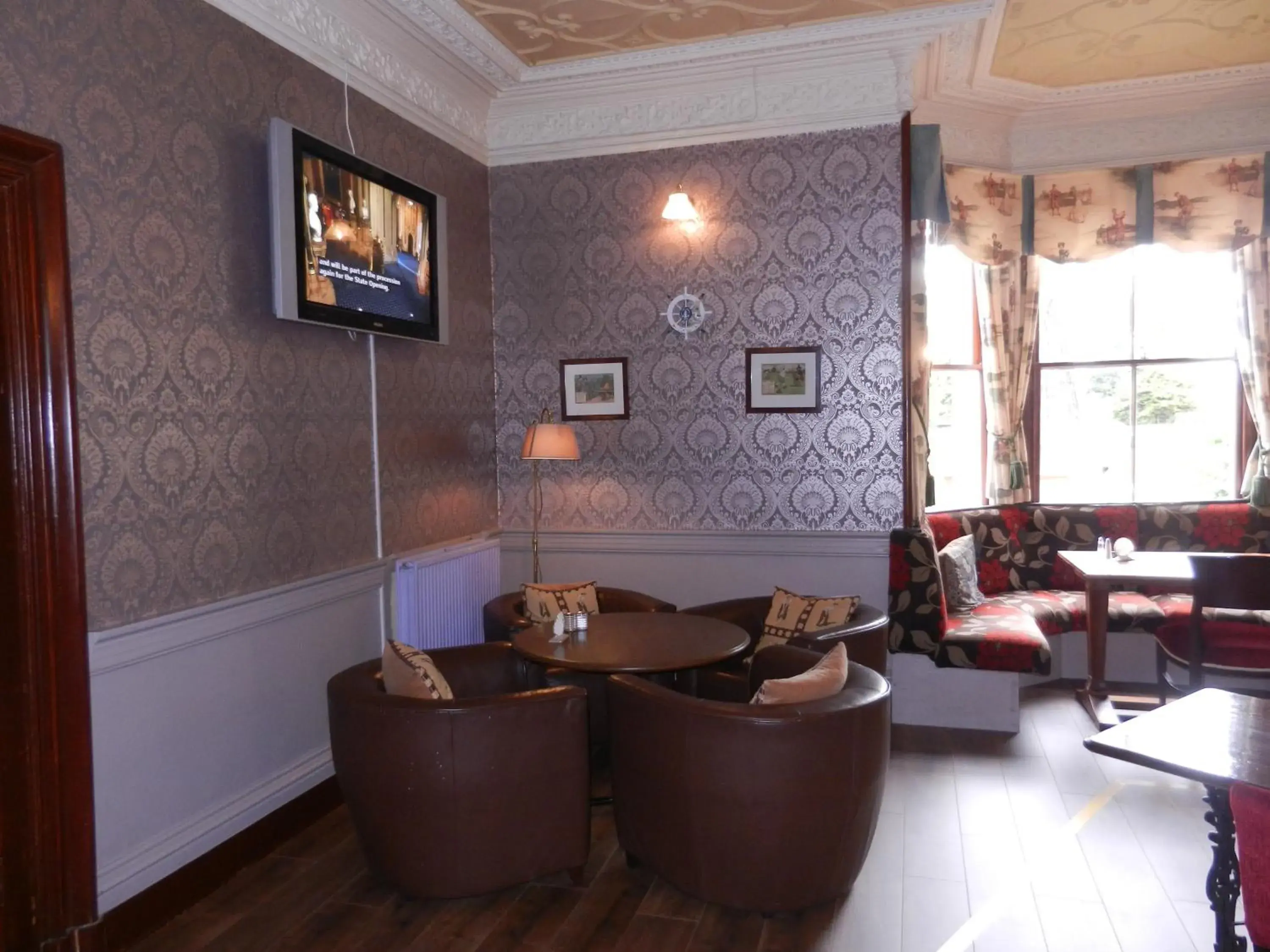 Lounge or bar in Mansfield Castle Hotel