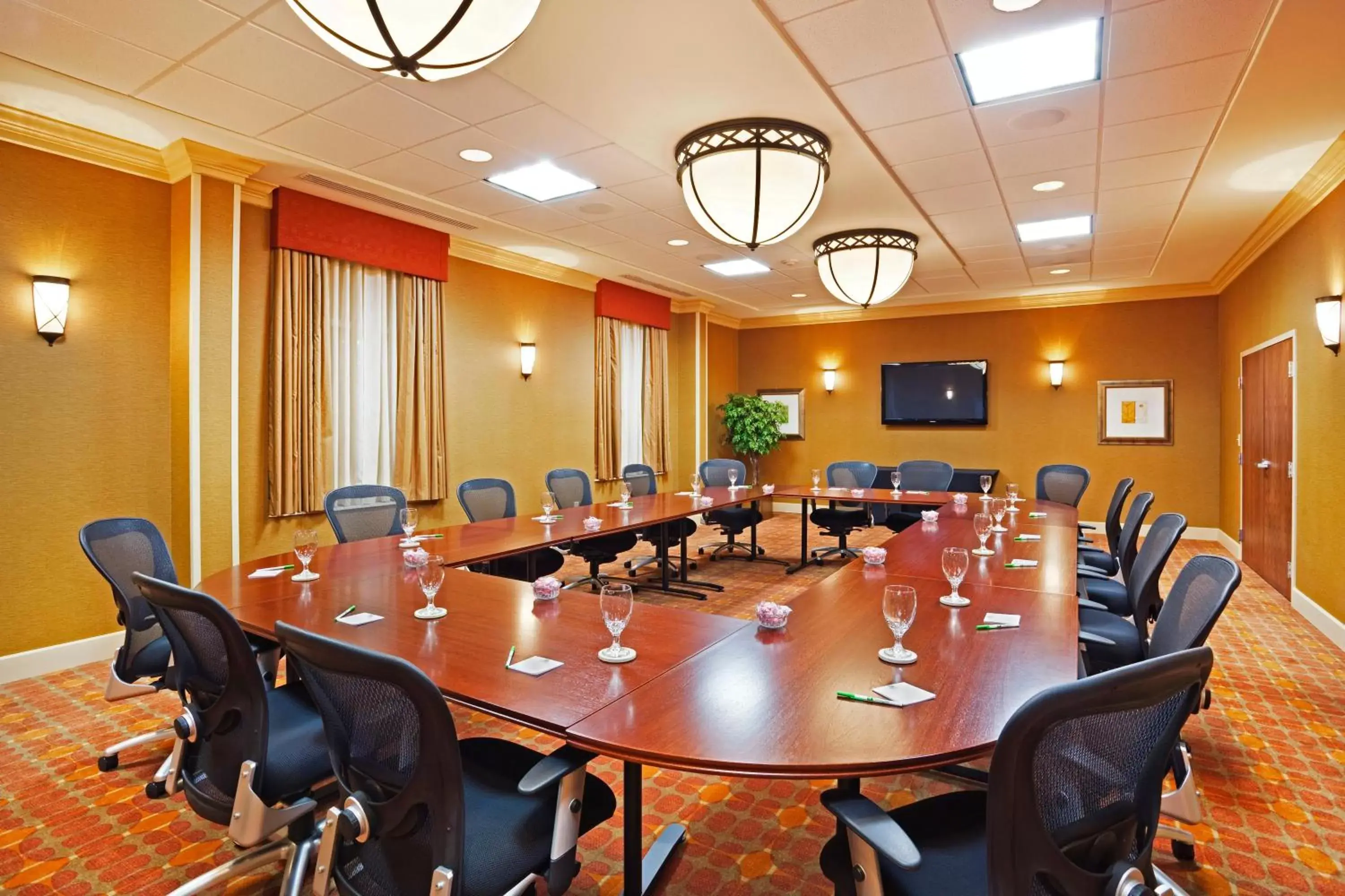 Meeting/conference room in The Ramsey Hotel and Convention Center