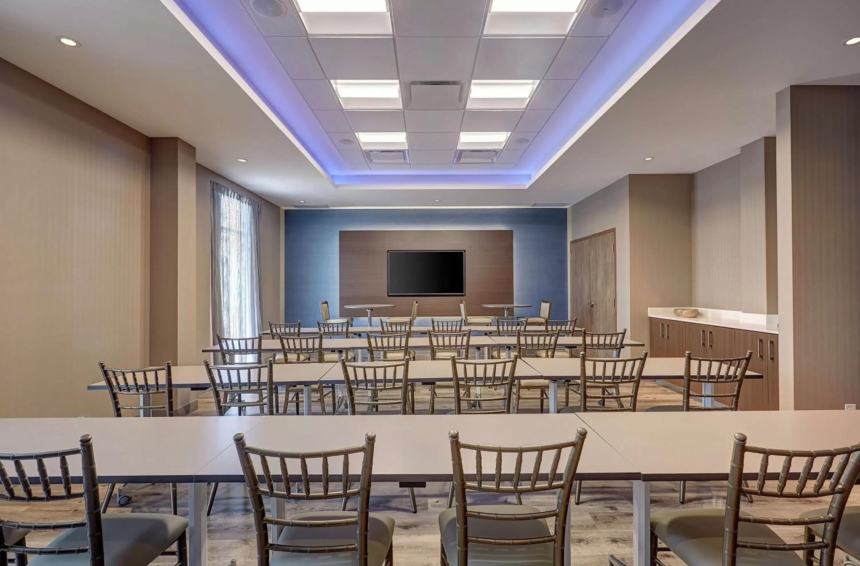 Meeting/conference room in Hilton Garden Inn Toronto/Brampton West, Ontario, Canada