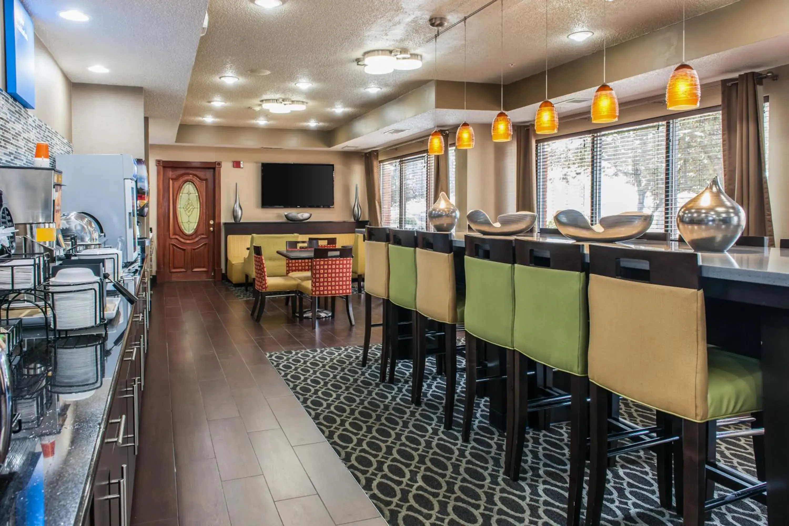 Restaurant/places to eat in Comfort Inn Blue Ash North