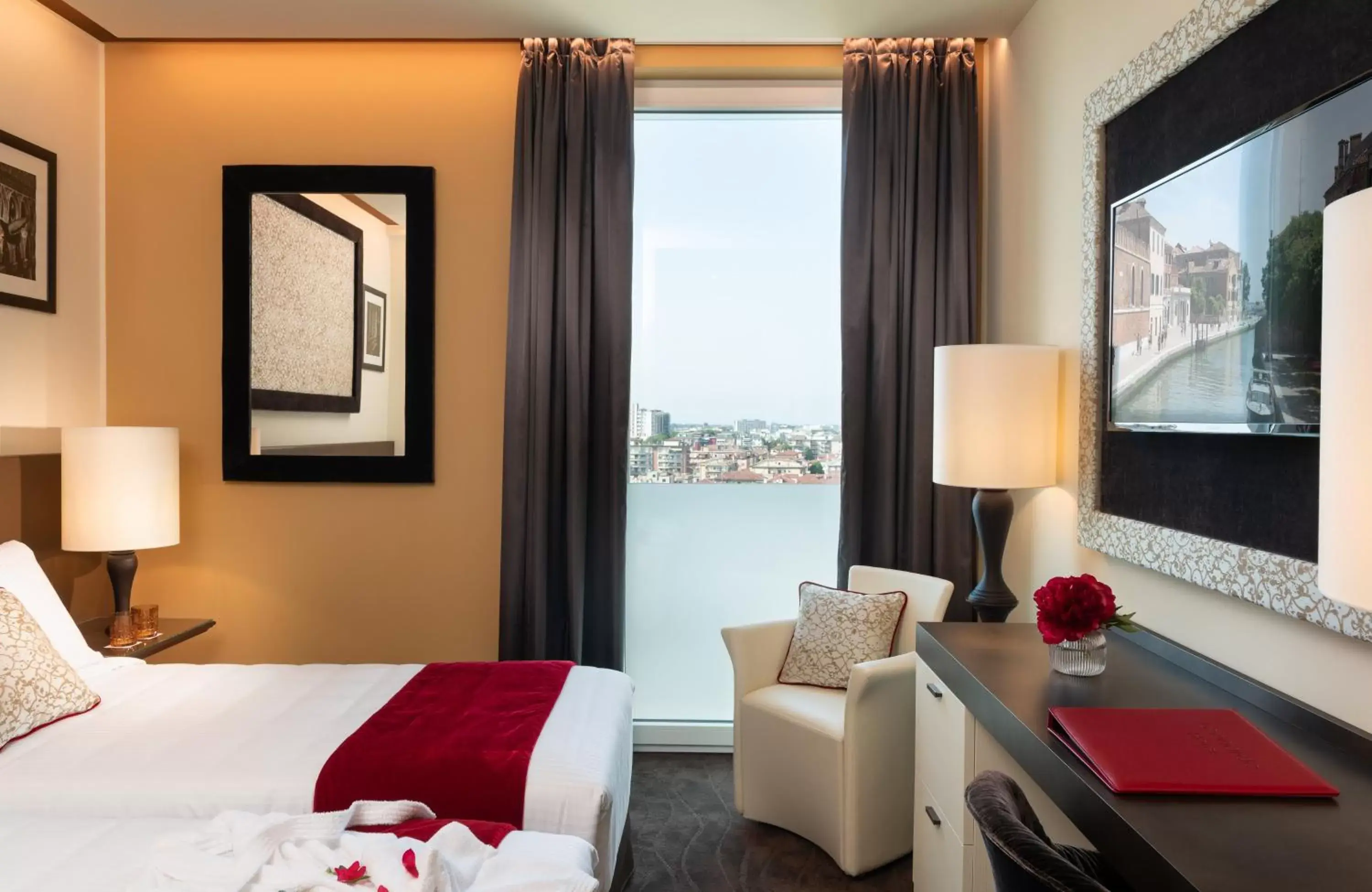 Bedroom in Leonardo Royal Hotel Venice Mestre