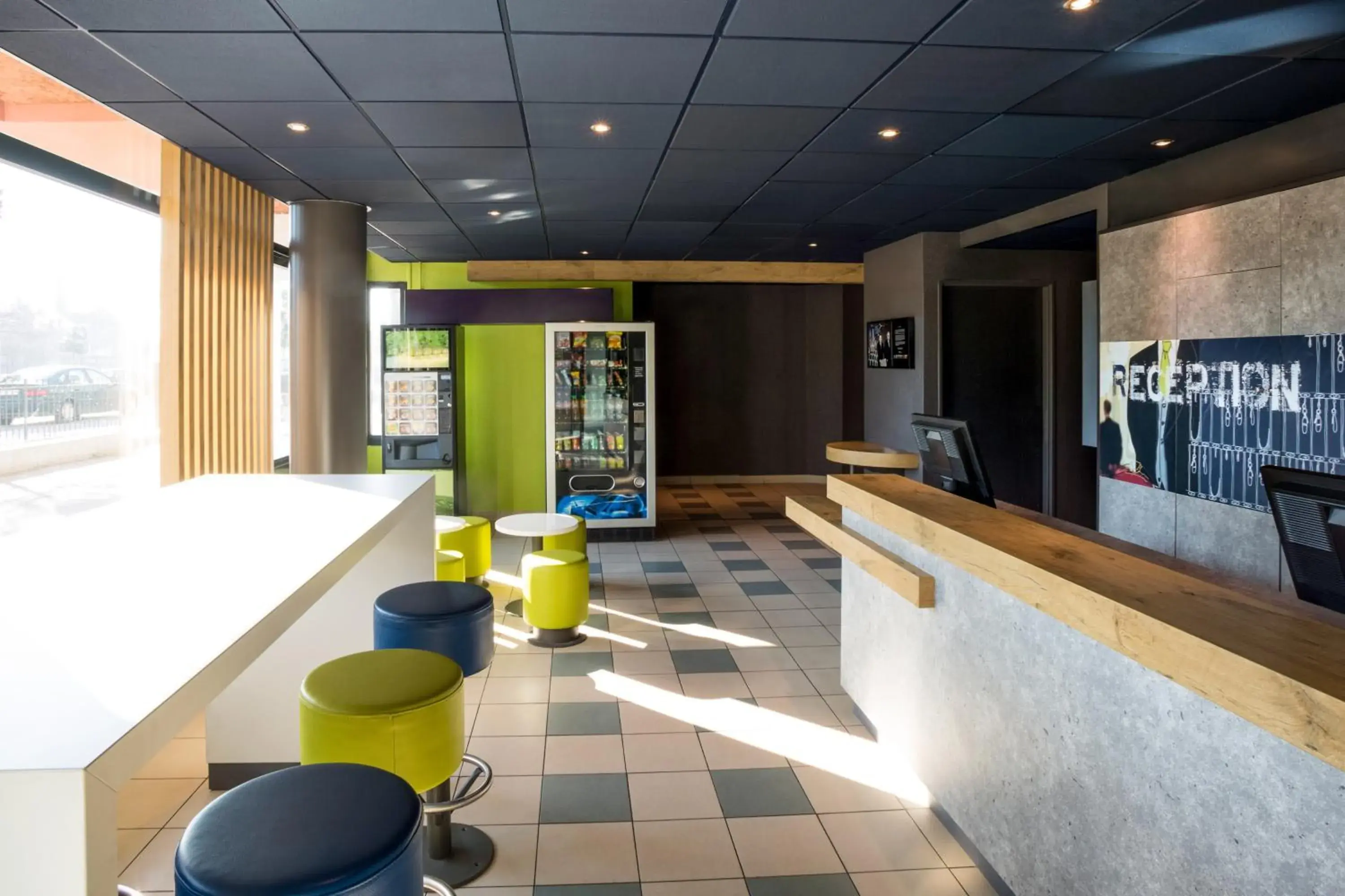 Staff, Lobby/Reception in Ibis Budget Orly Chevilly Tram 7