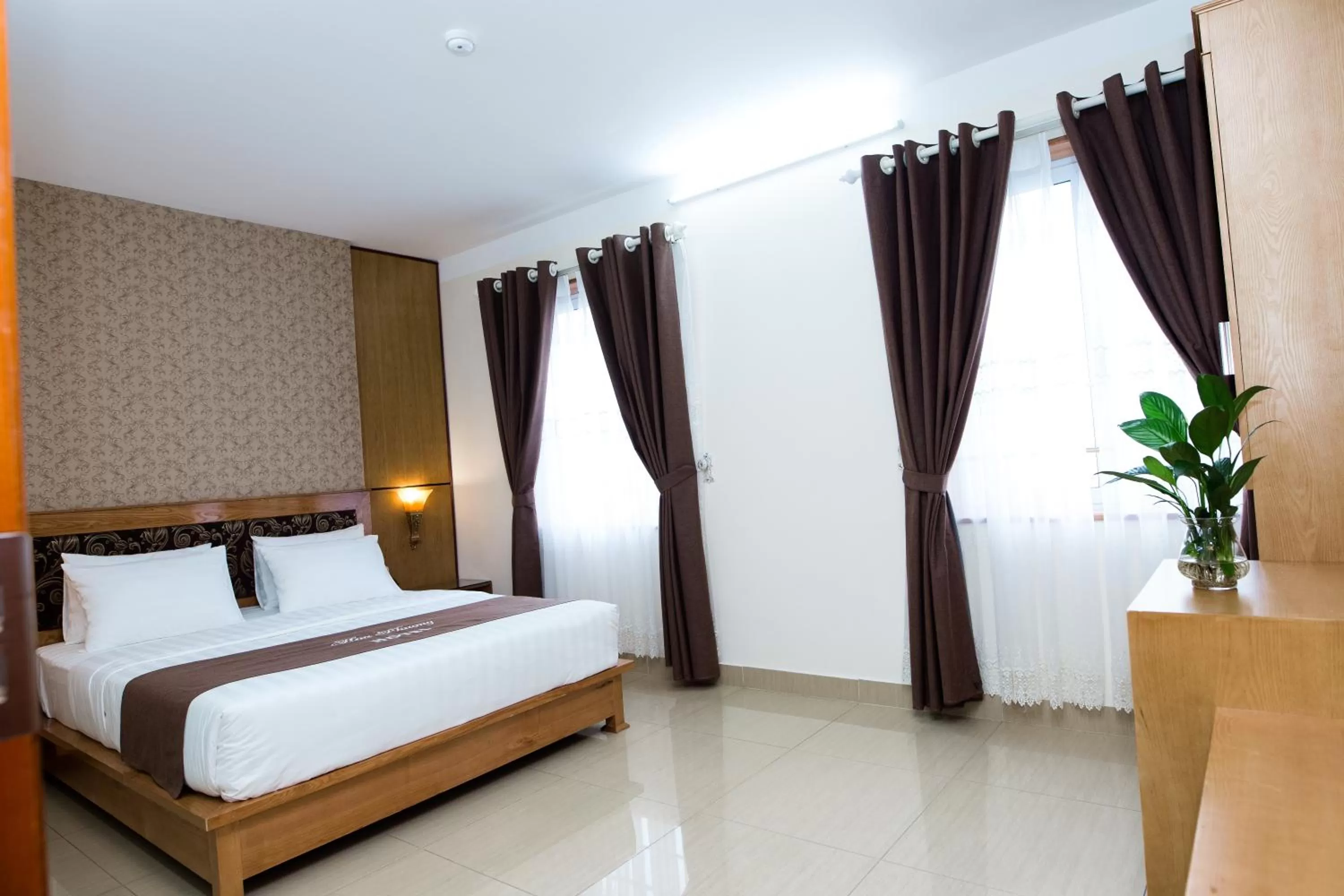Bed in Hoa Phuong Hotel