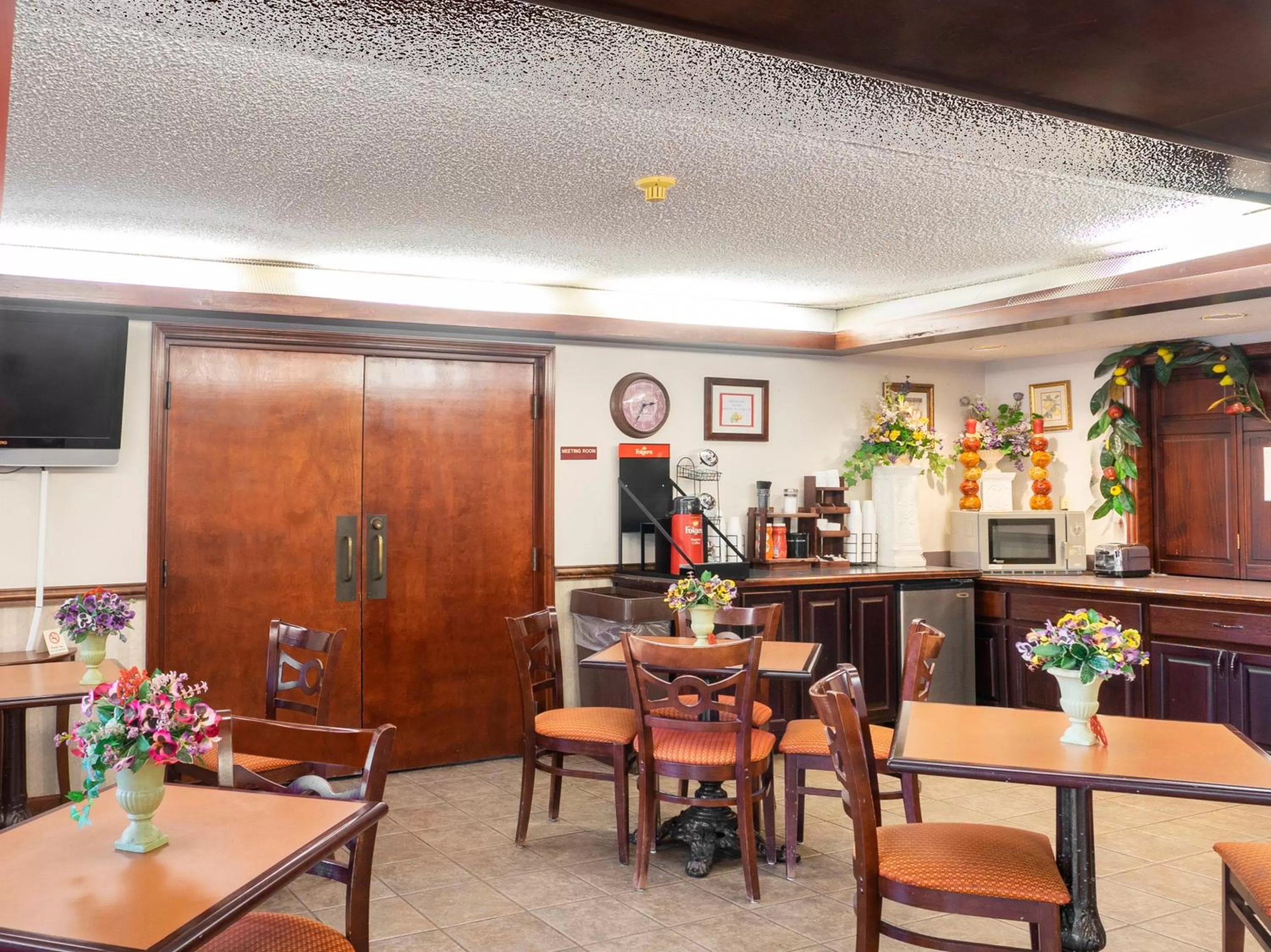 Restaurant/places to eat in Days Inn by Wyndham Adairsville