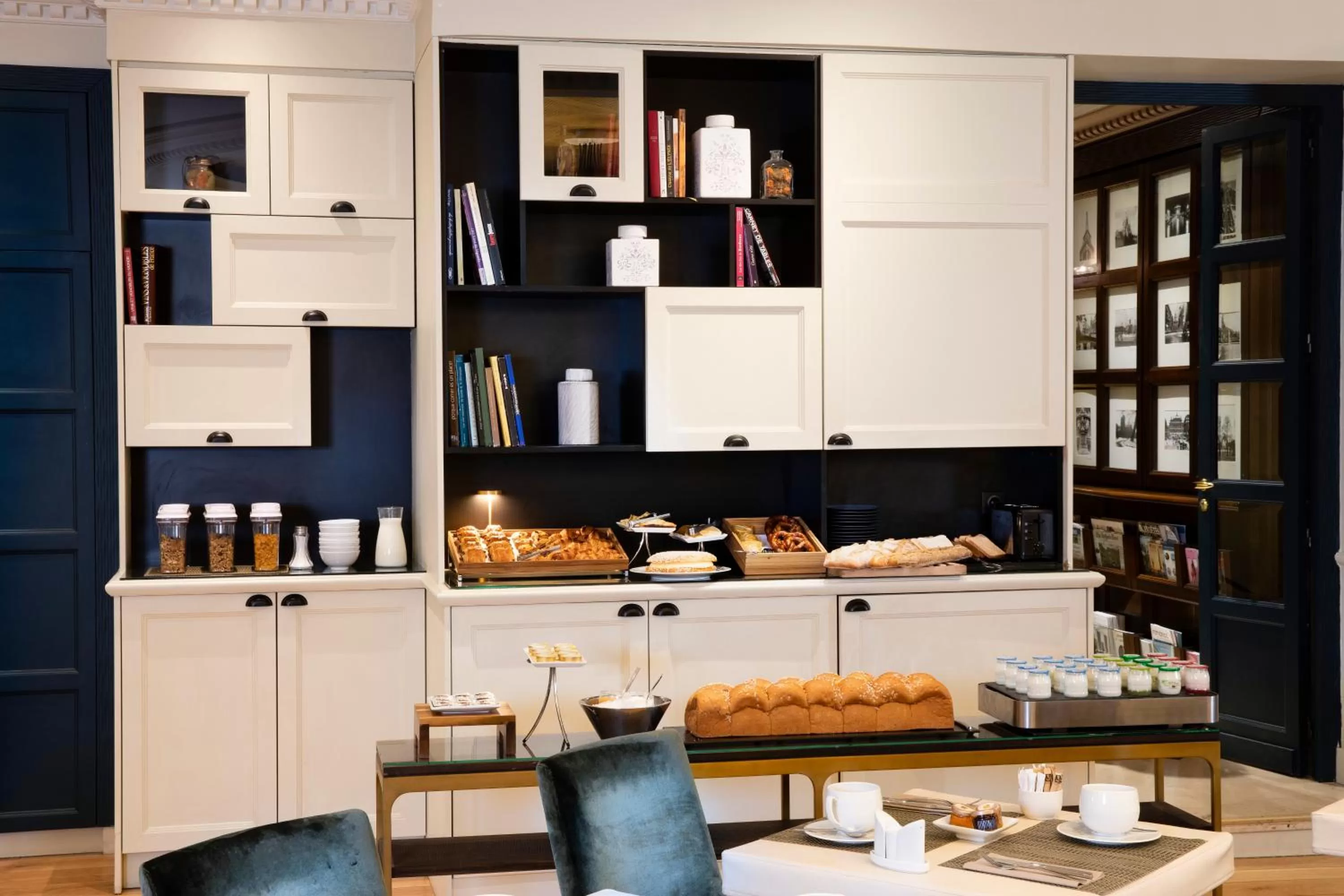 Restaurant/places to eat in Edouard 7 Paris Opéra