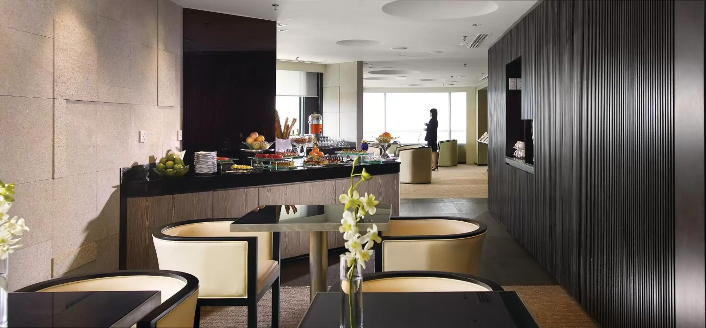 Food and drinks in G Hotel Gurney Food and drinks in G Hotel Gurney