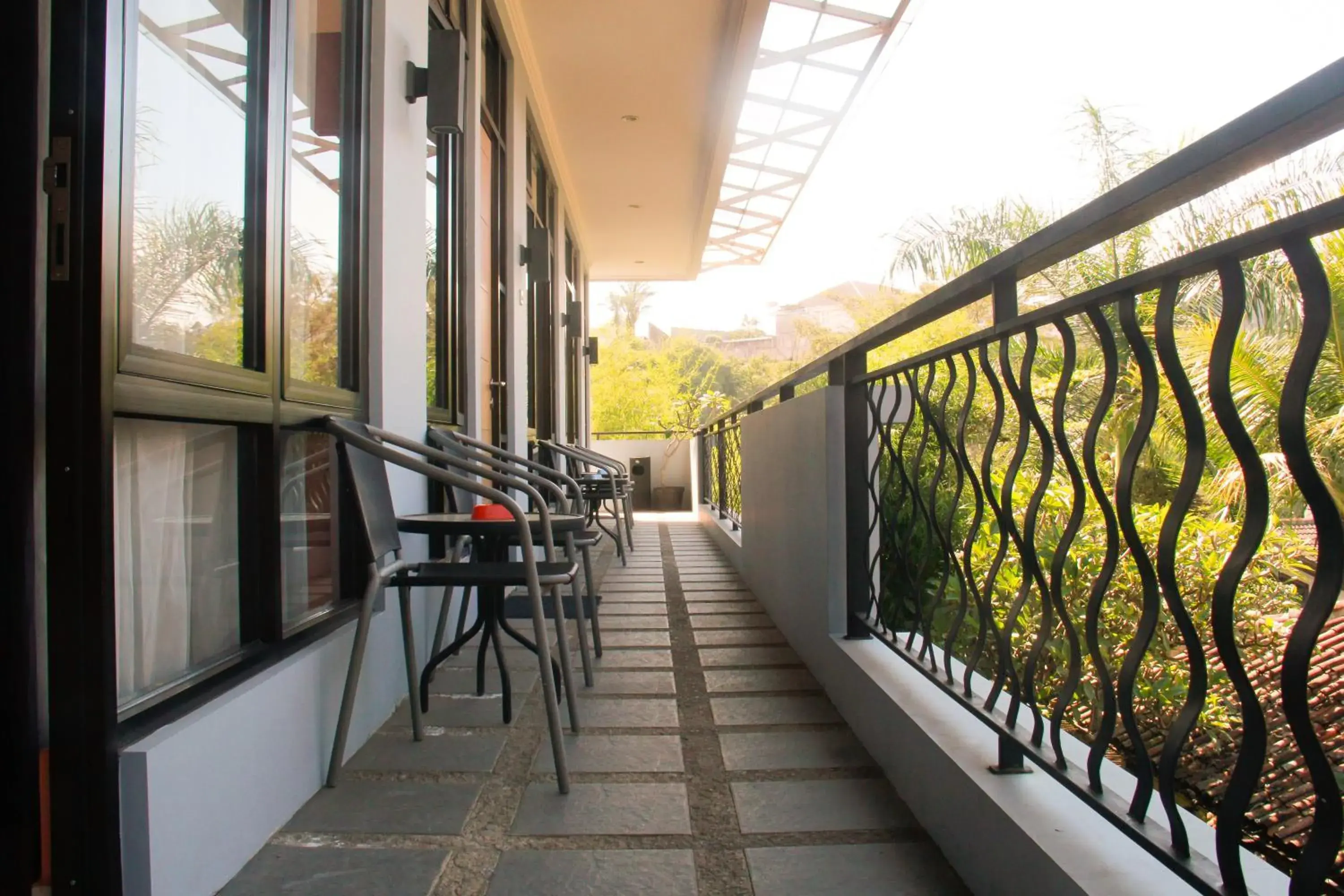 Balcony/Terrace in RedDoorz @ Sersan Bajuri