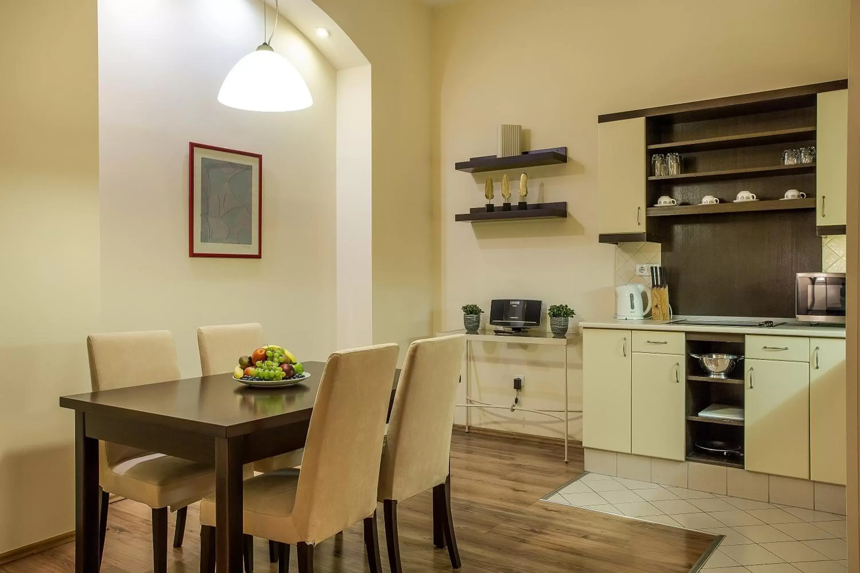 Coffee/tea facilities, Kitchen/Kitchenette in Mamaison Residence Izabella Budapest