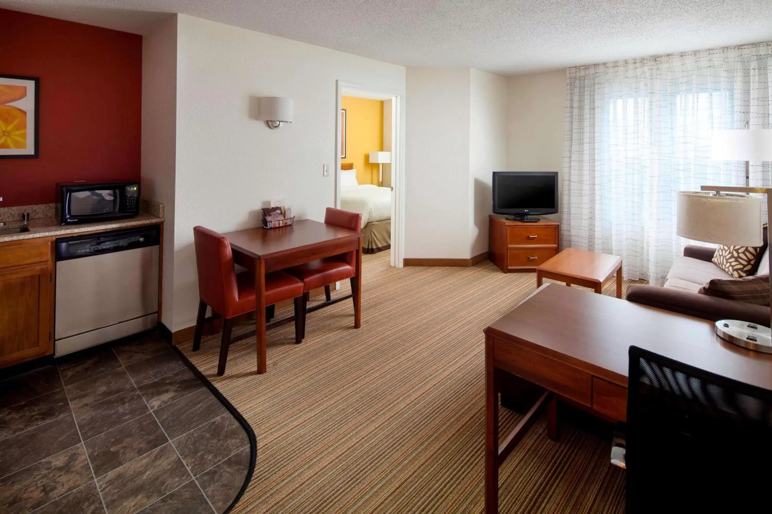 Bed in Sonesta ES Suites Charleston Bed in Sonesta ES Suites Charleston