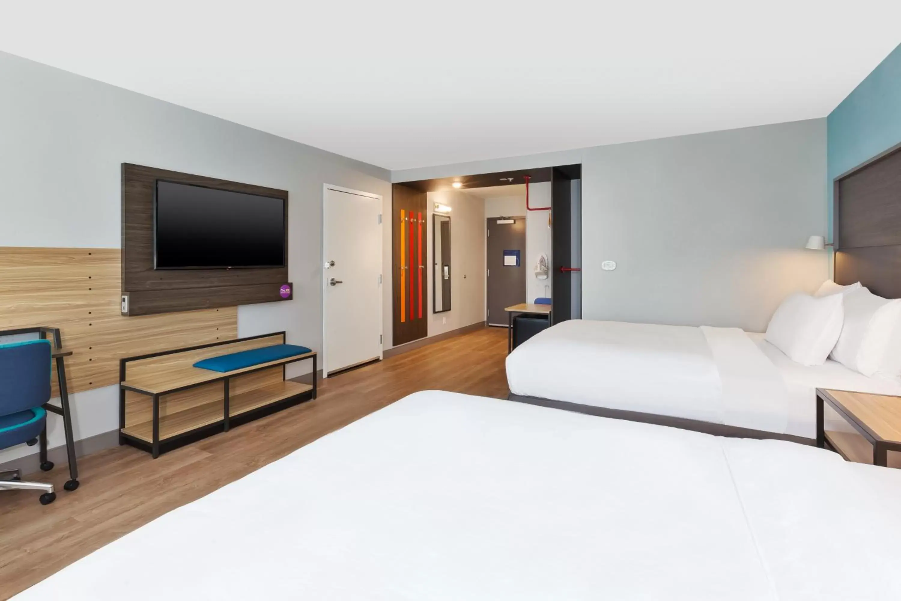 Bed in Tru By Hilton Comstock Park Grand Rapids, MI