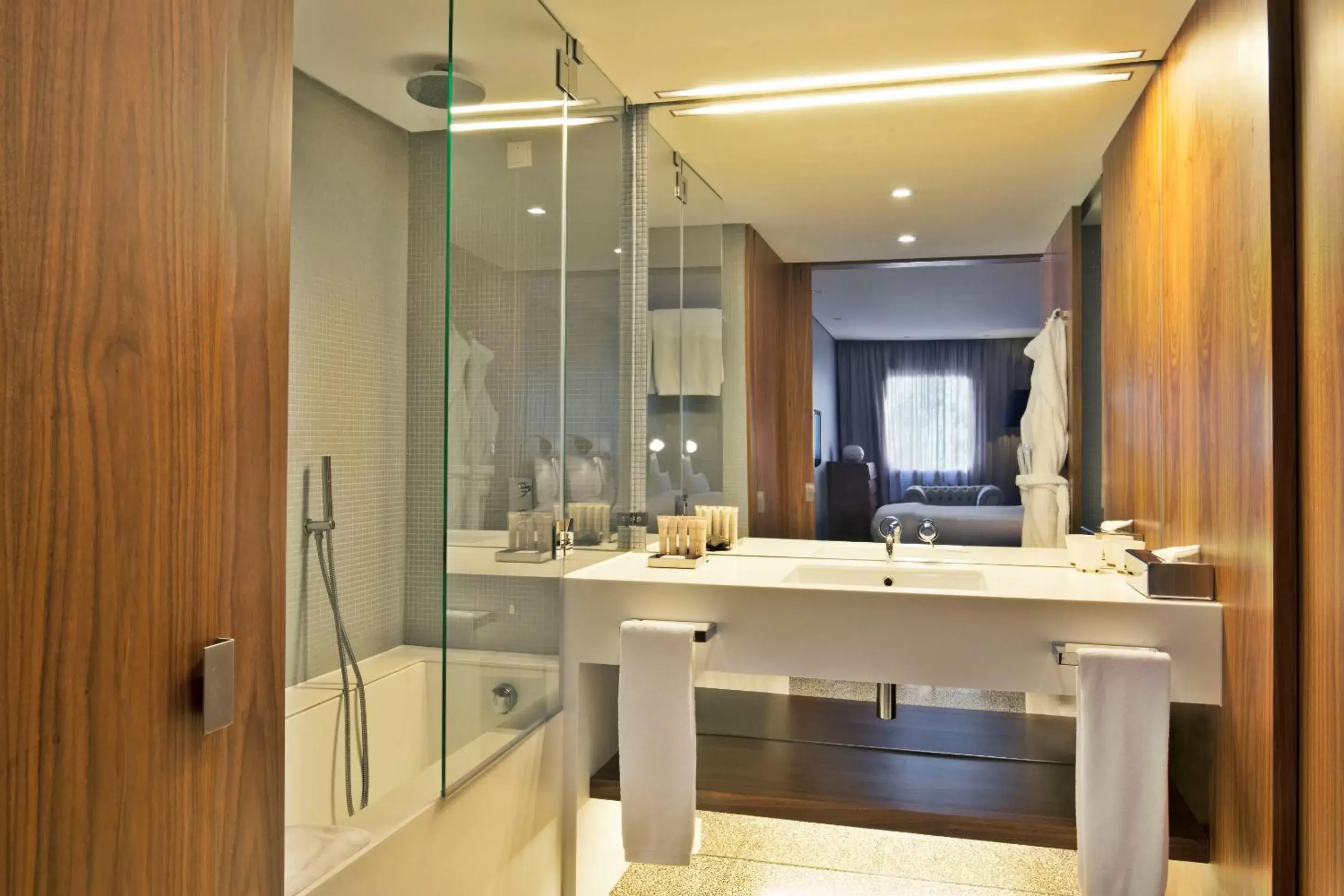 Shower, Bathroom in Altis Prime Hotel