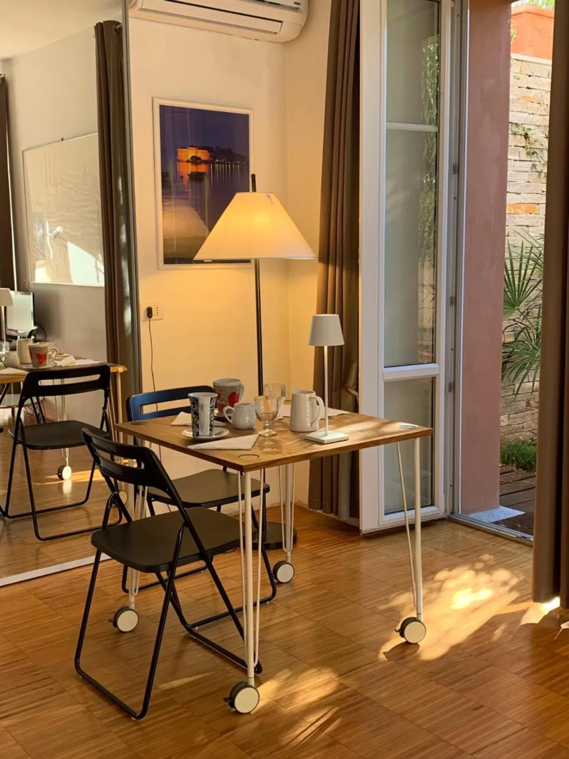 Seating area in CASABELLA-LAGO MAGGIORE