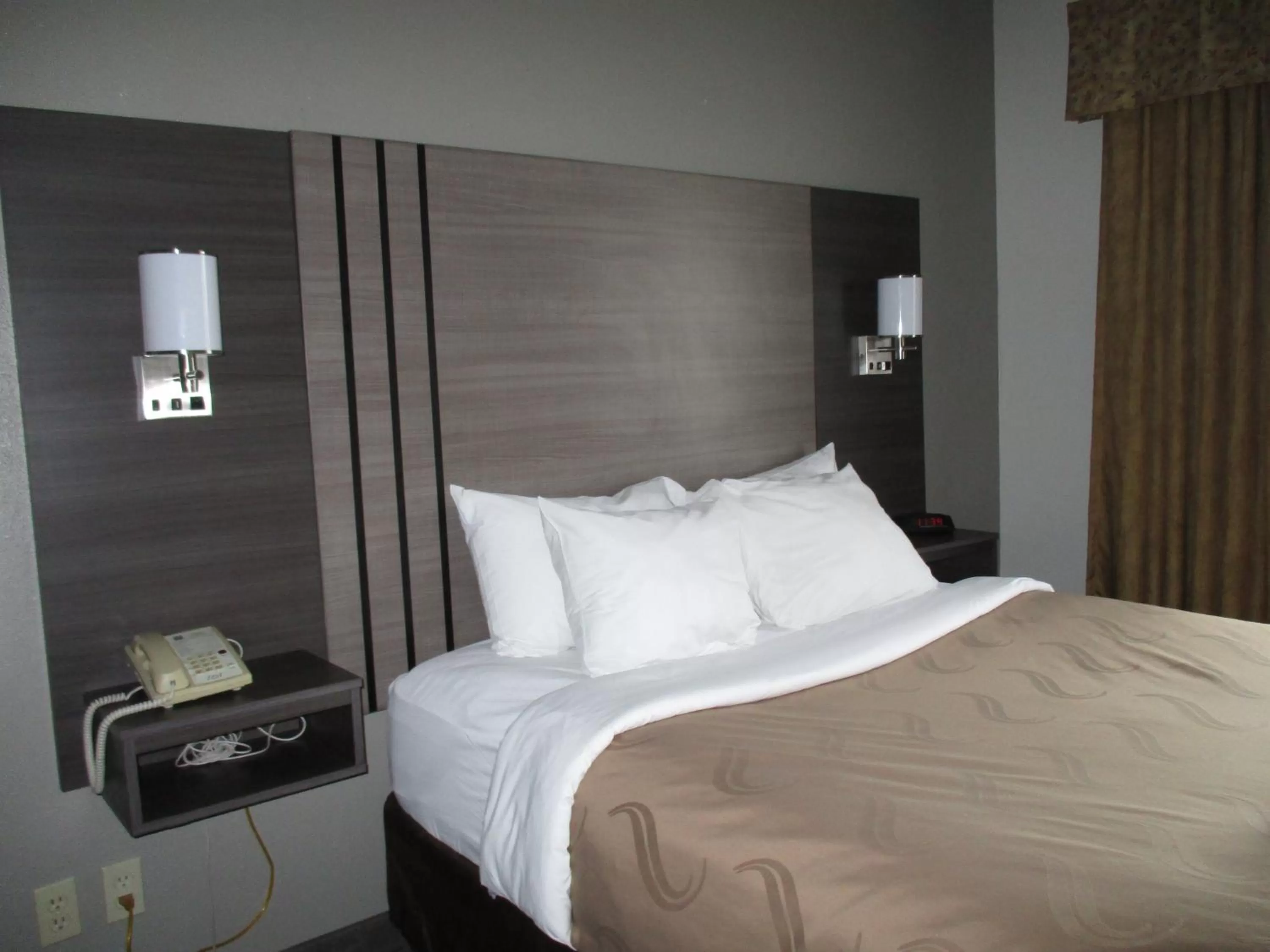 Double Room with Two Double Beds - Accessible/Non-Smoking in Quality Inn Kirksville