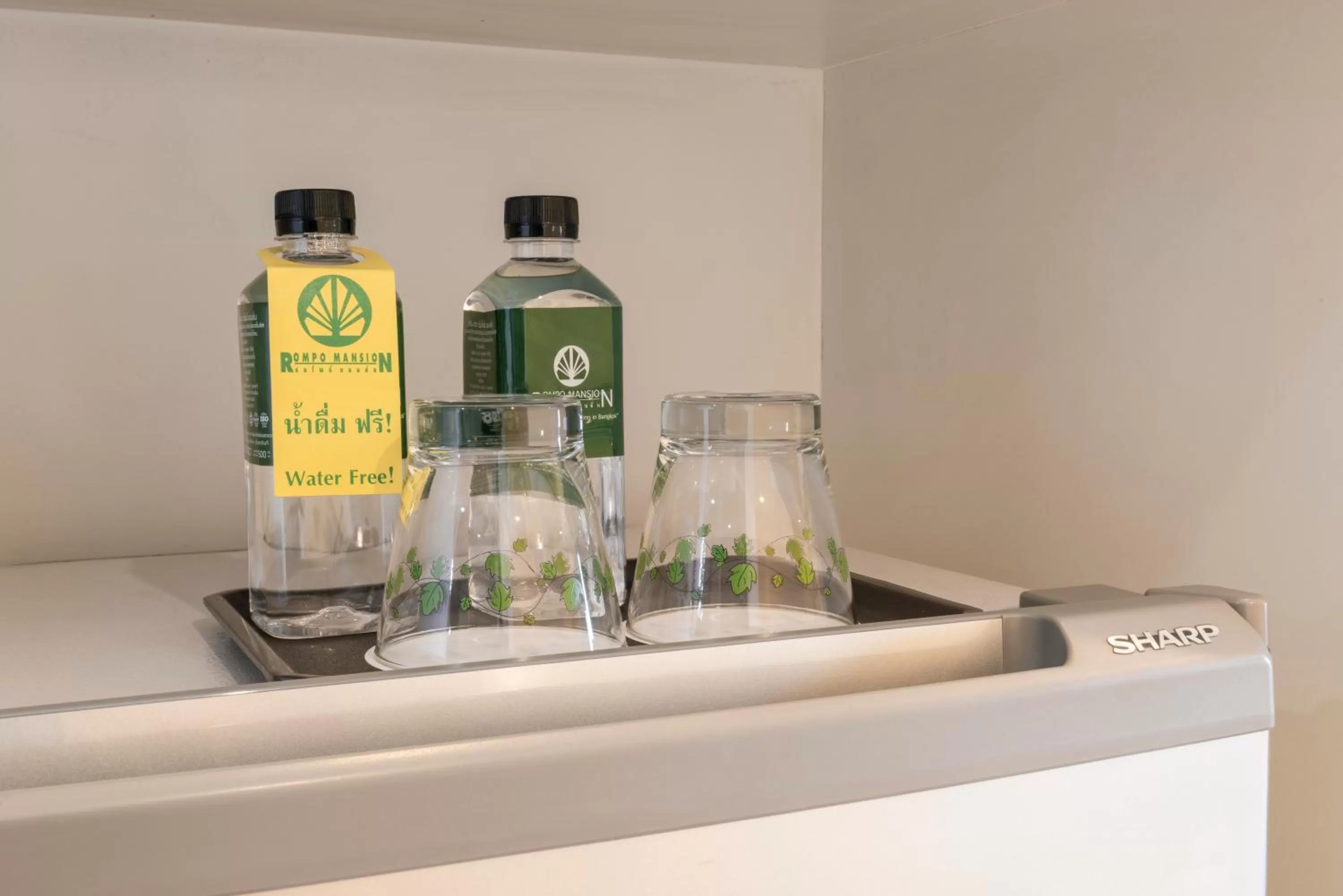 Drinks in At 115 Hotel By Rompo