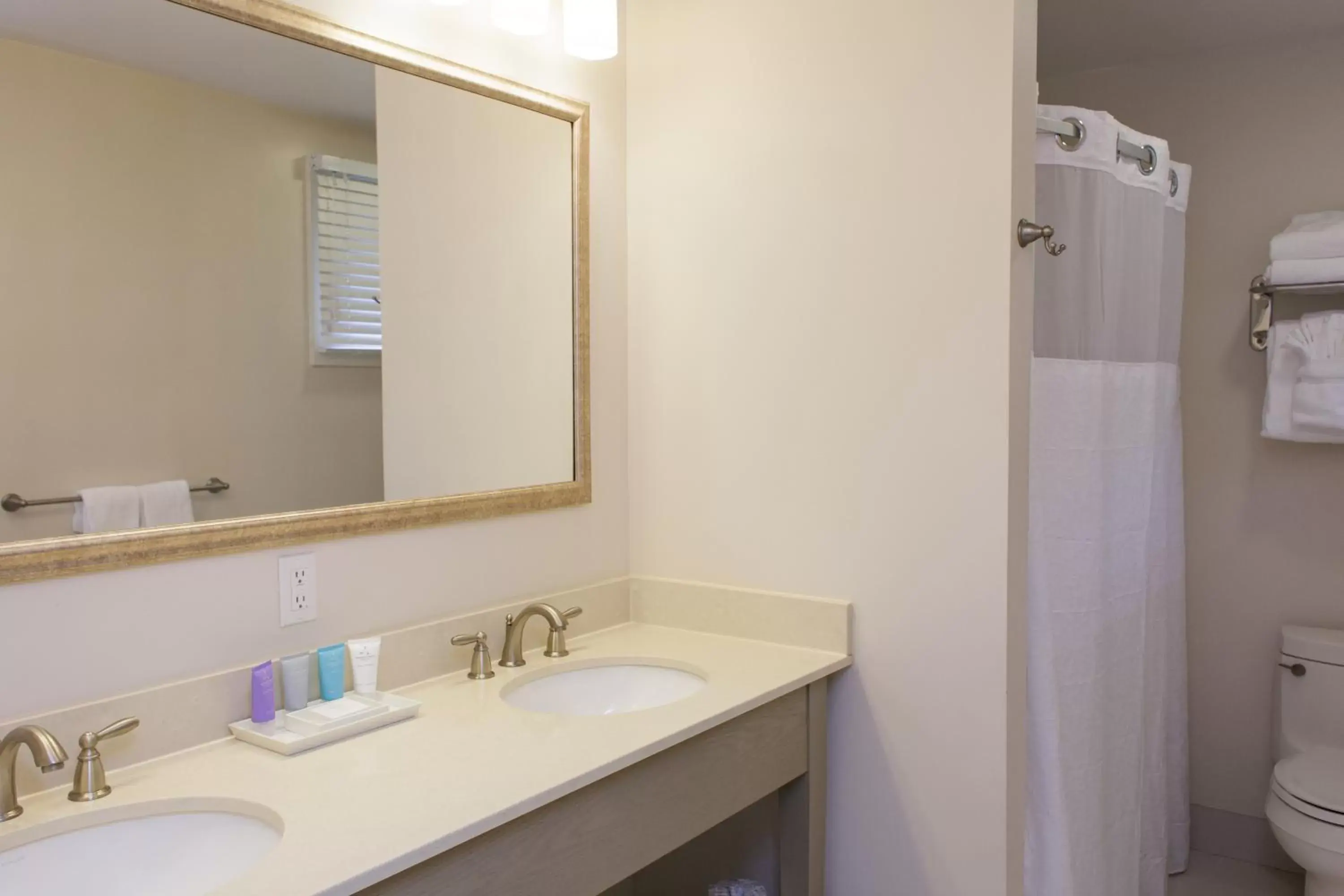 Bathroom in Sea Crest Beach Hotel