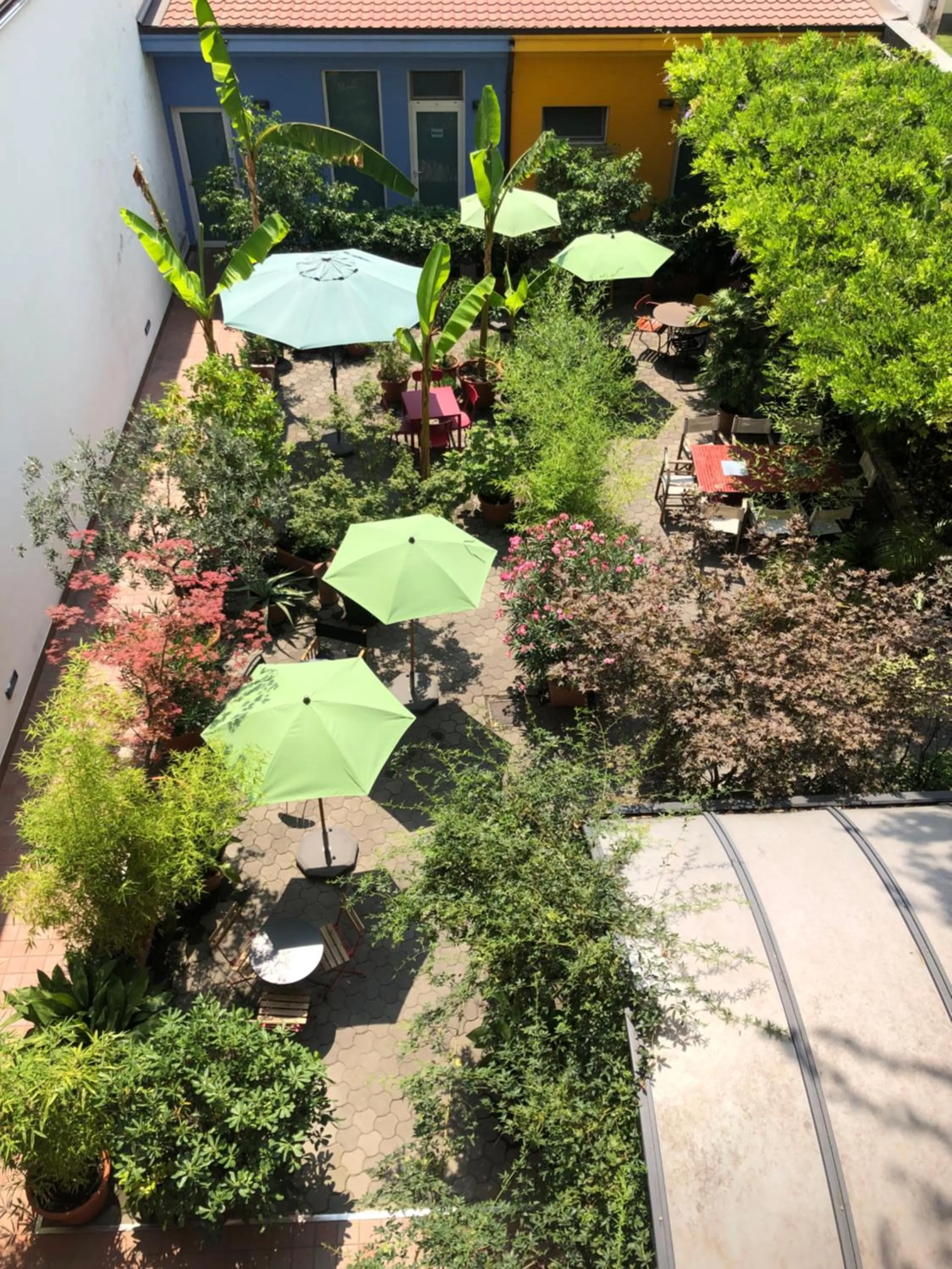 Garden in Il Girasole High Quality Inn