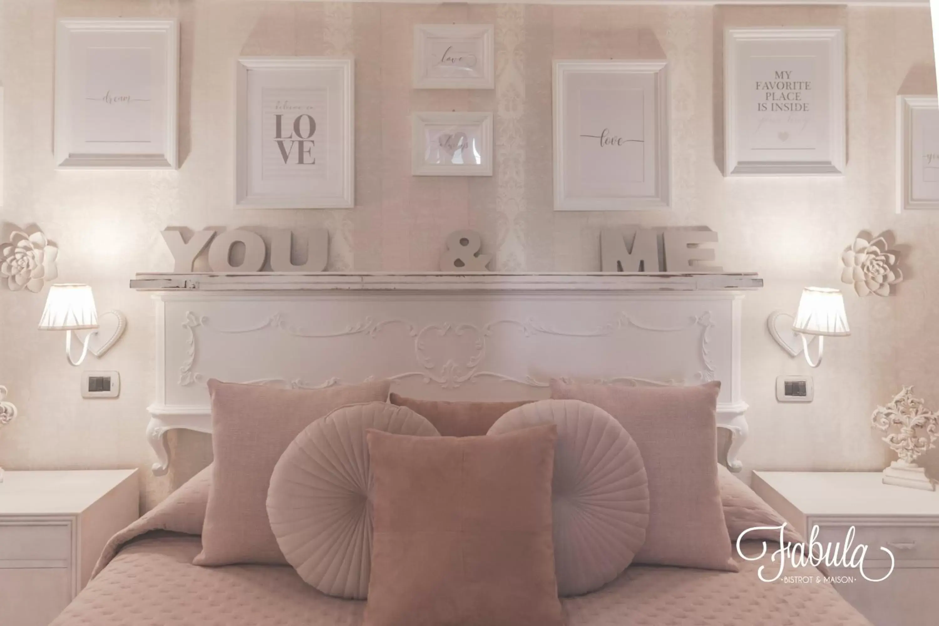 Bed, Seating Area in Masseria Fabula Bistrot & Maison