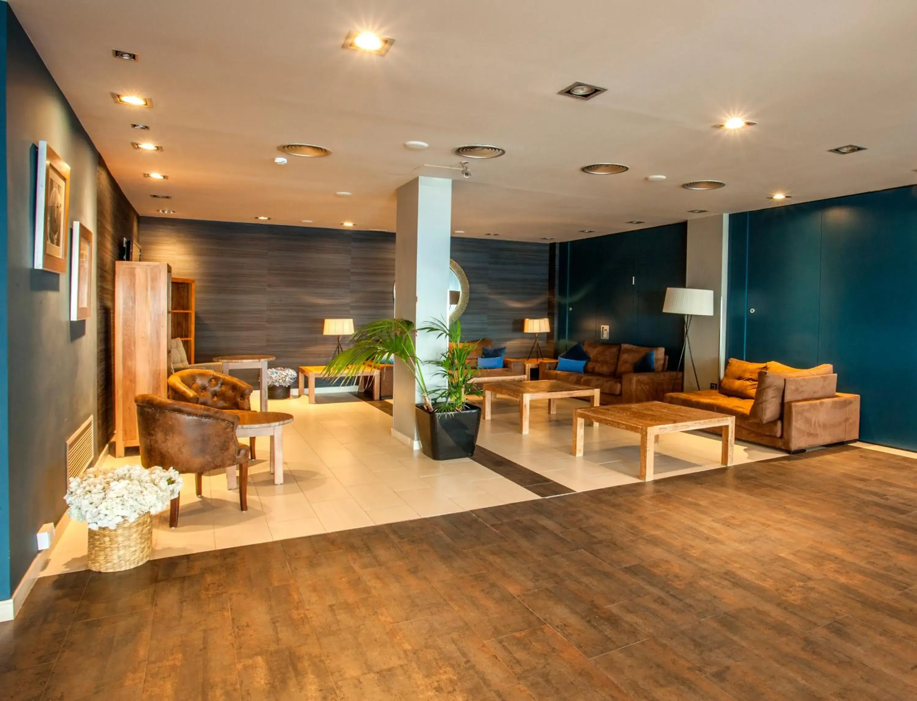 Lobby or reception in Hotel Horitzo by Pierre & Vacances