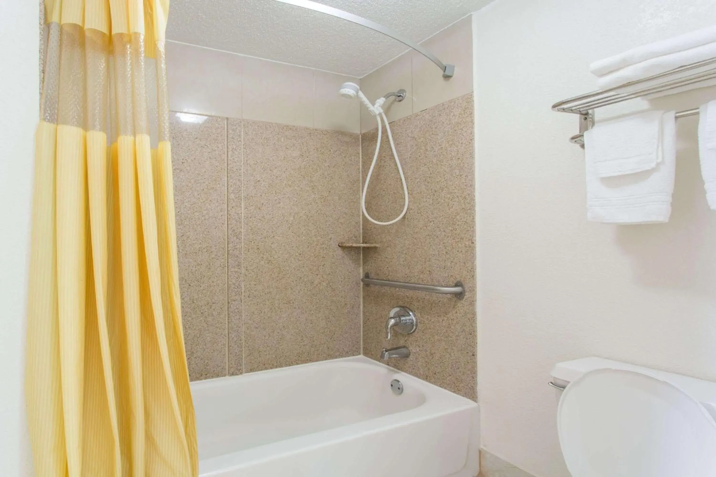 Photo of the whole room, Bathroom in Days Inn by Wyndham Virginia Beach Town Center