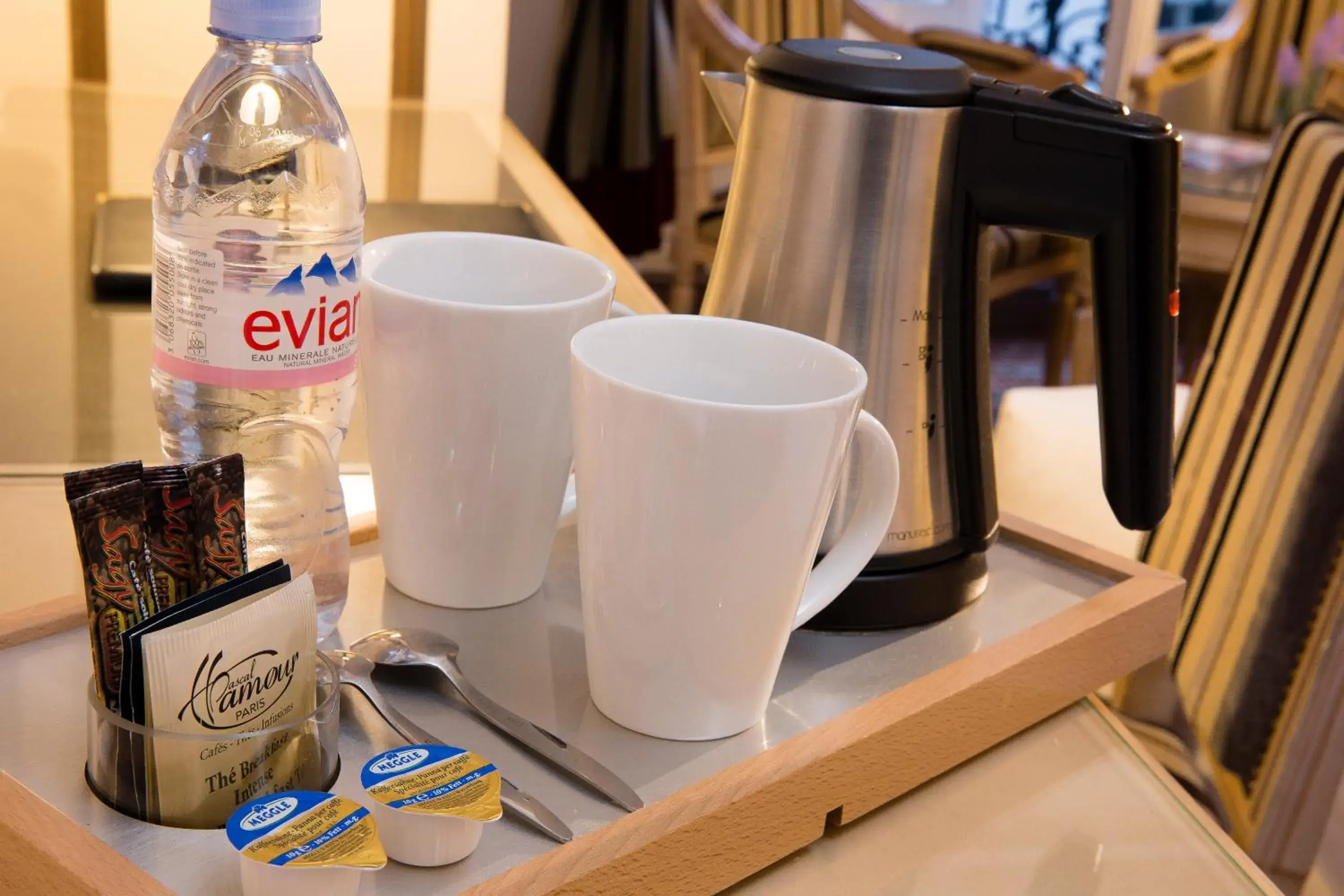 Food and drinks in Best Western Premier Trocadero La Tour Food and drinks in Best Western Premier Trocadero La Tour