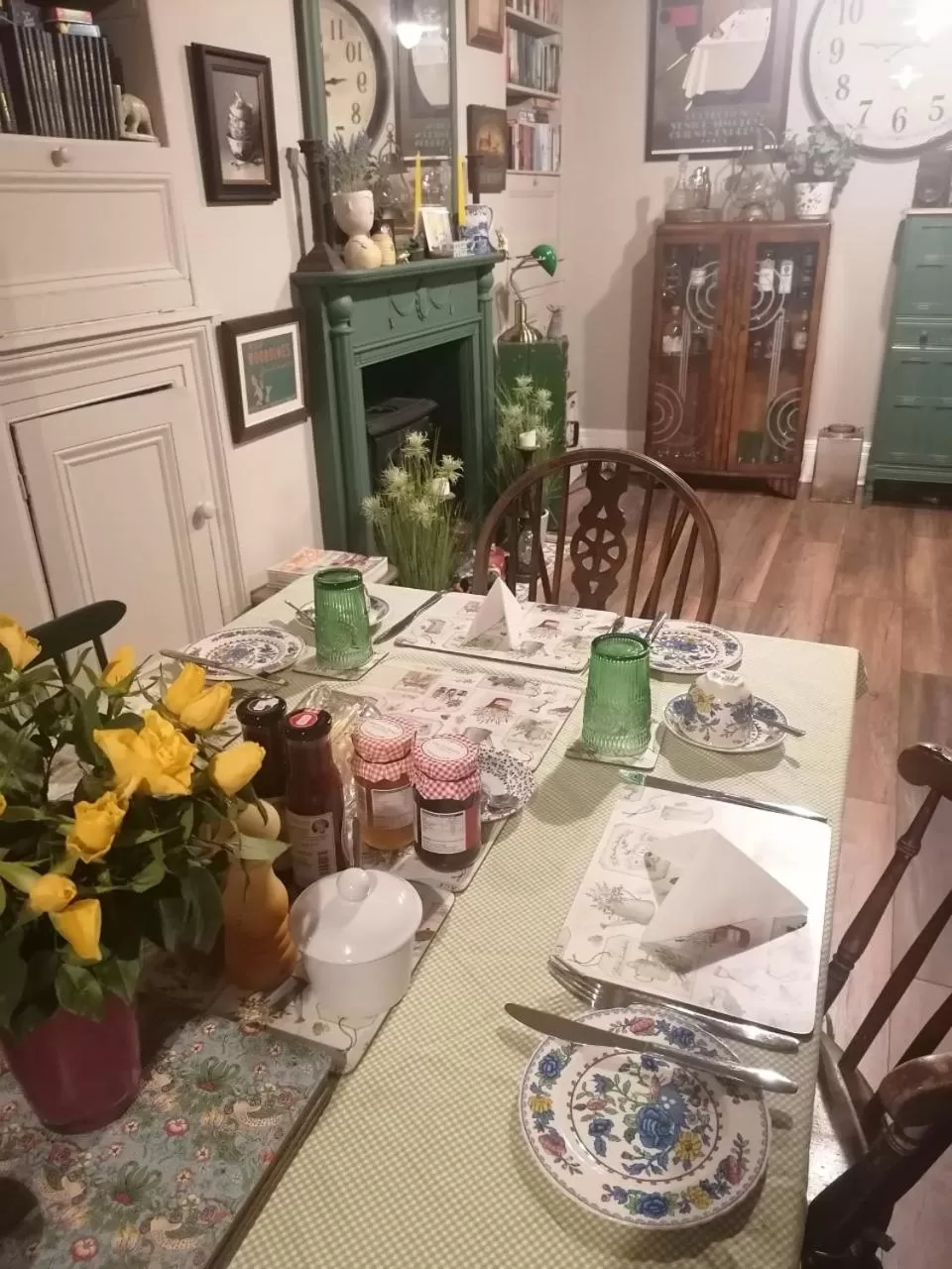 Dining area, Restaurant/Places to Eat in No. 30