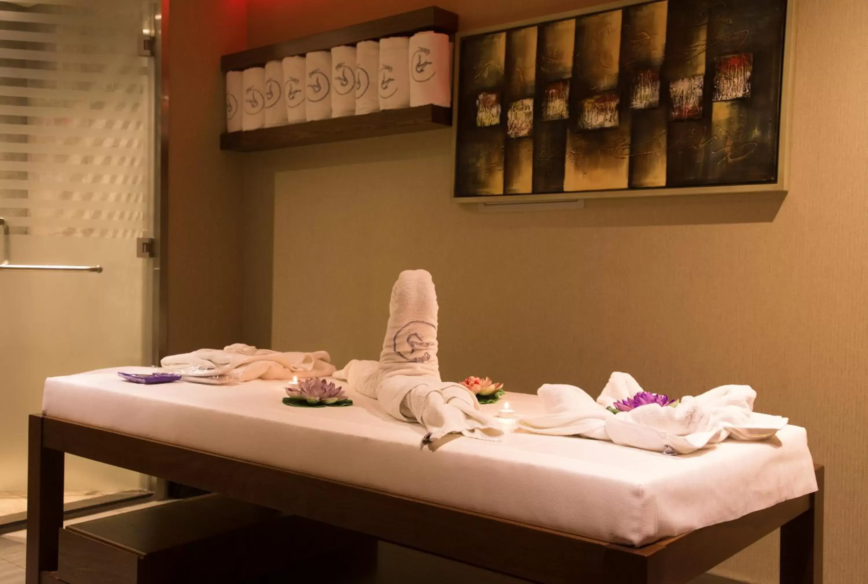 Massage in Elite Byblos Hotel