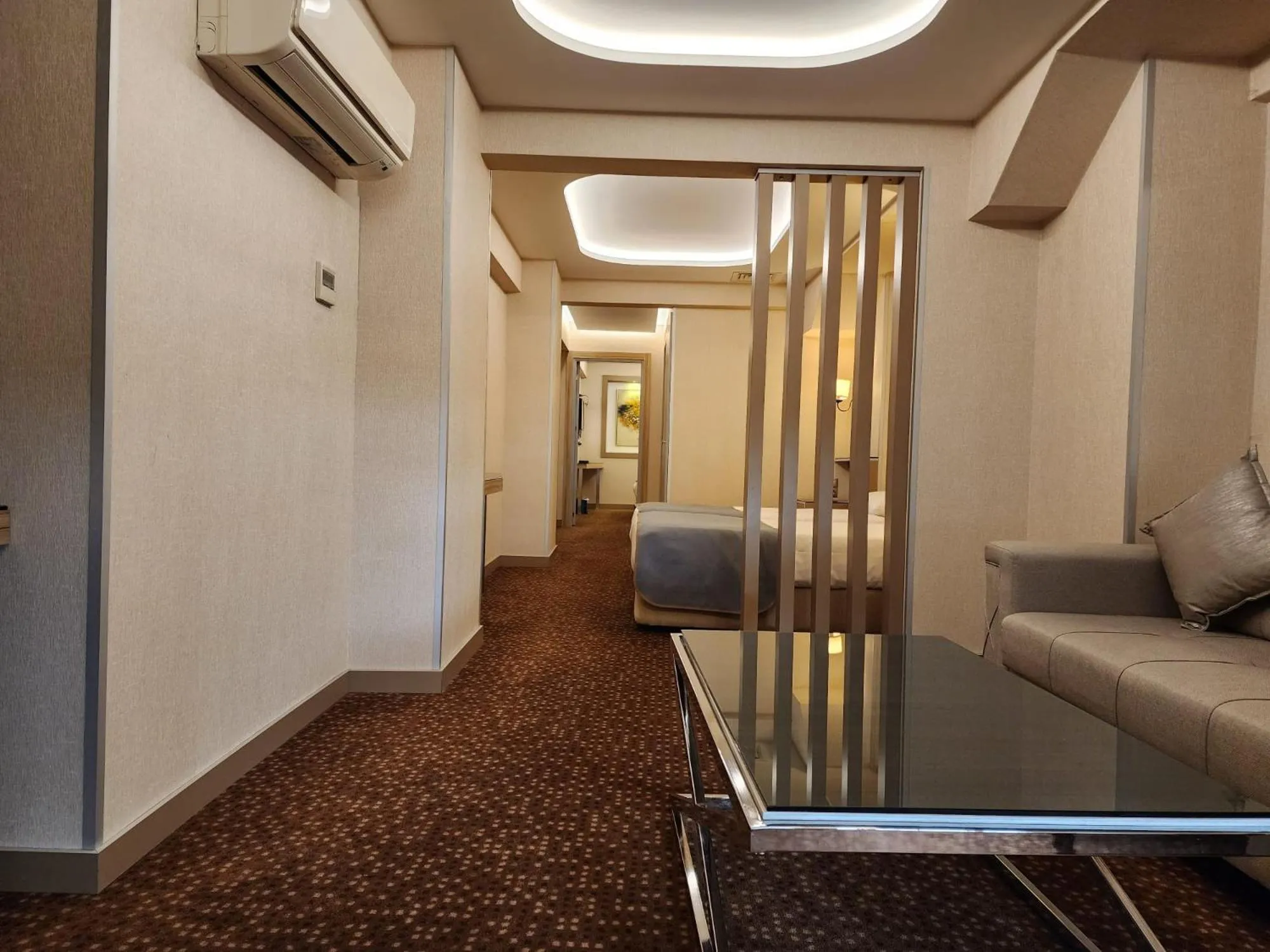 Seating area in Nanda Hotel