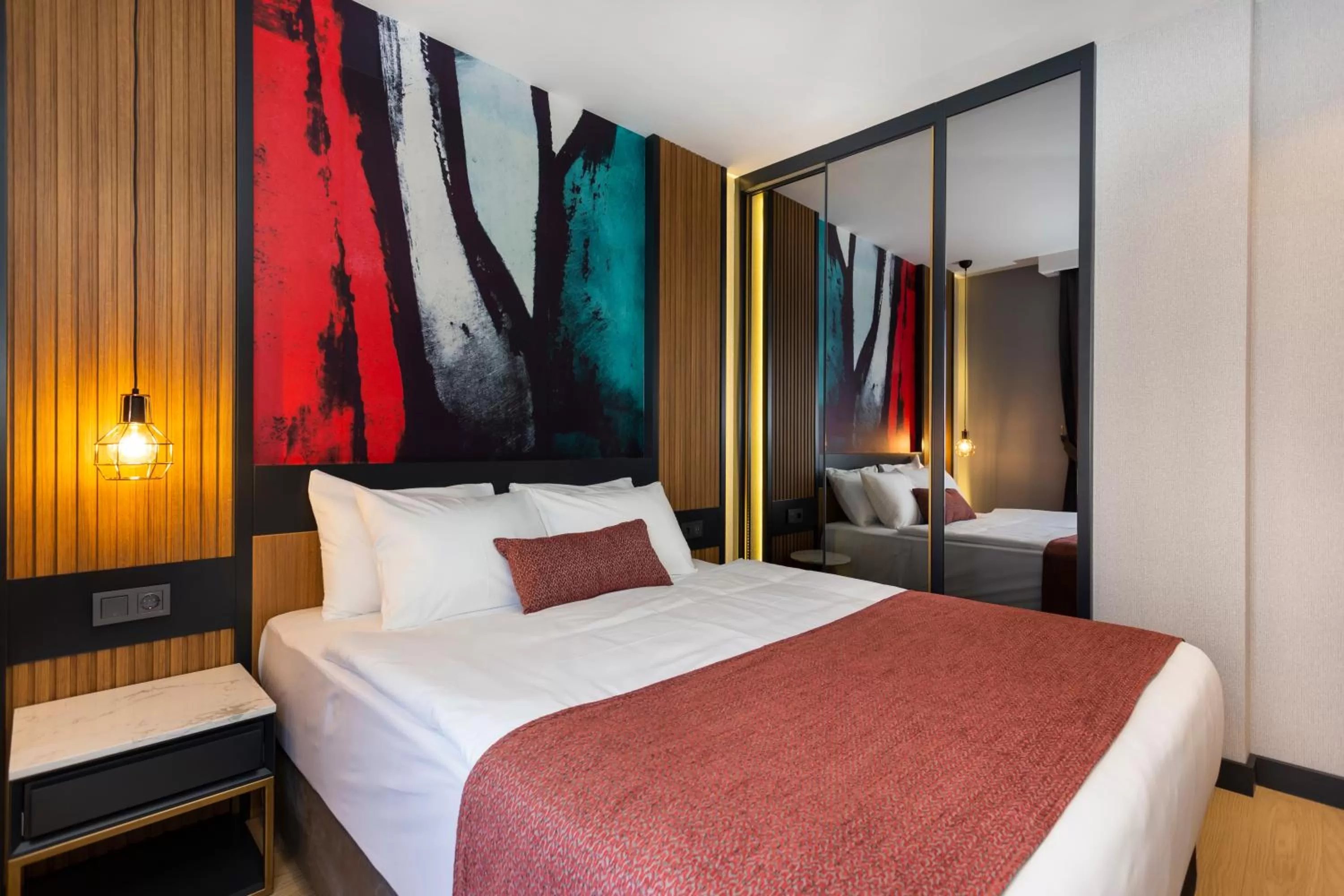 Photo of the whole room, Bed in Nox Suite Rezidans